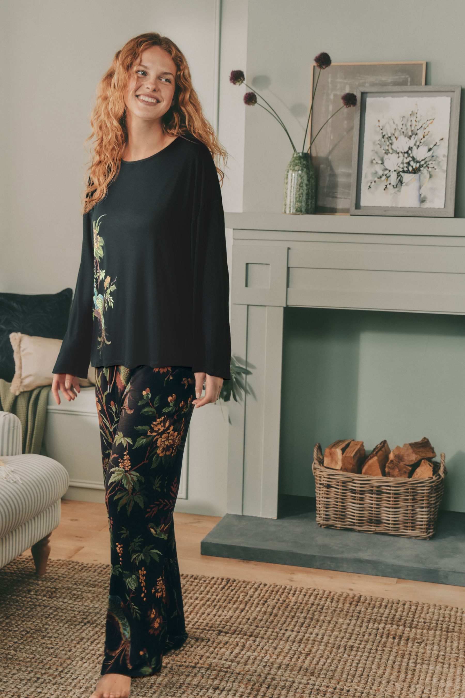 LAURA ASHLEY Pyjama Laura Ashley langärmeliger Attleton Schlafanzug (2 tlg)
