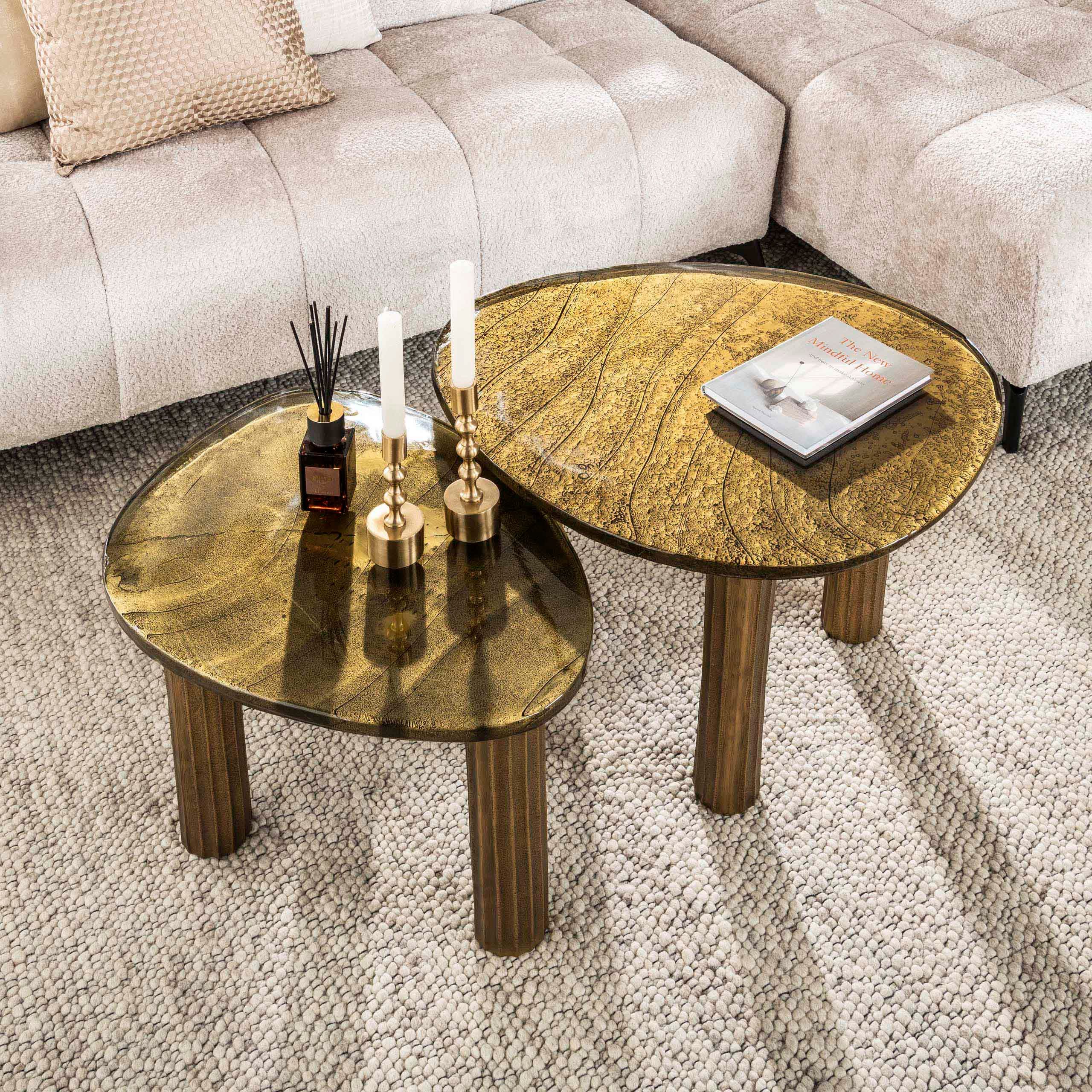 alesvelt Couchtisch ECLIPSE LUCA Größe L Organischer Gussglas-Tisch (1-Tisch), 70x59x45cm