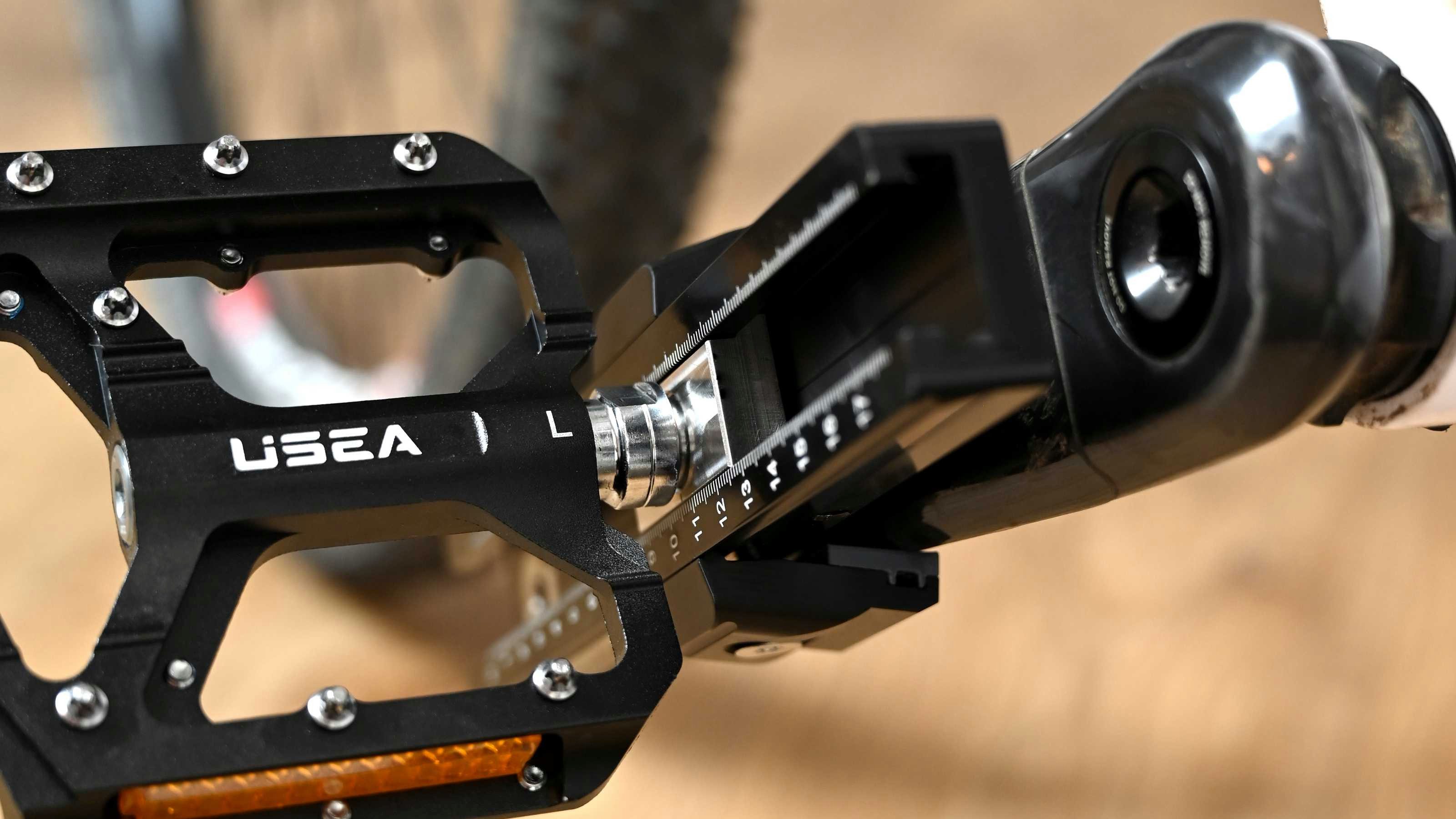WEXELPUNKT Fahrradkurbel WX Vario, Universal-Adapter Kurbelverkürzer stufenlos 10-170 mm Tretkurbel links