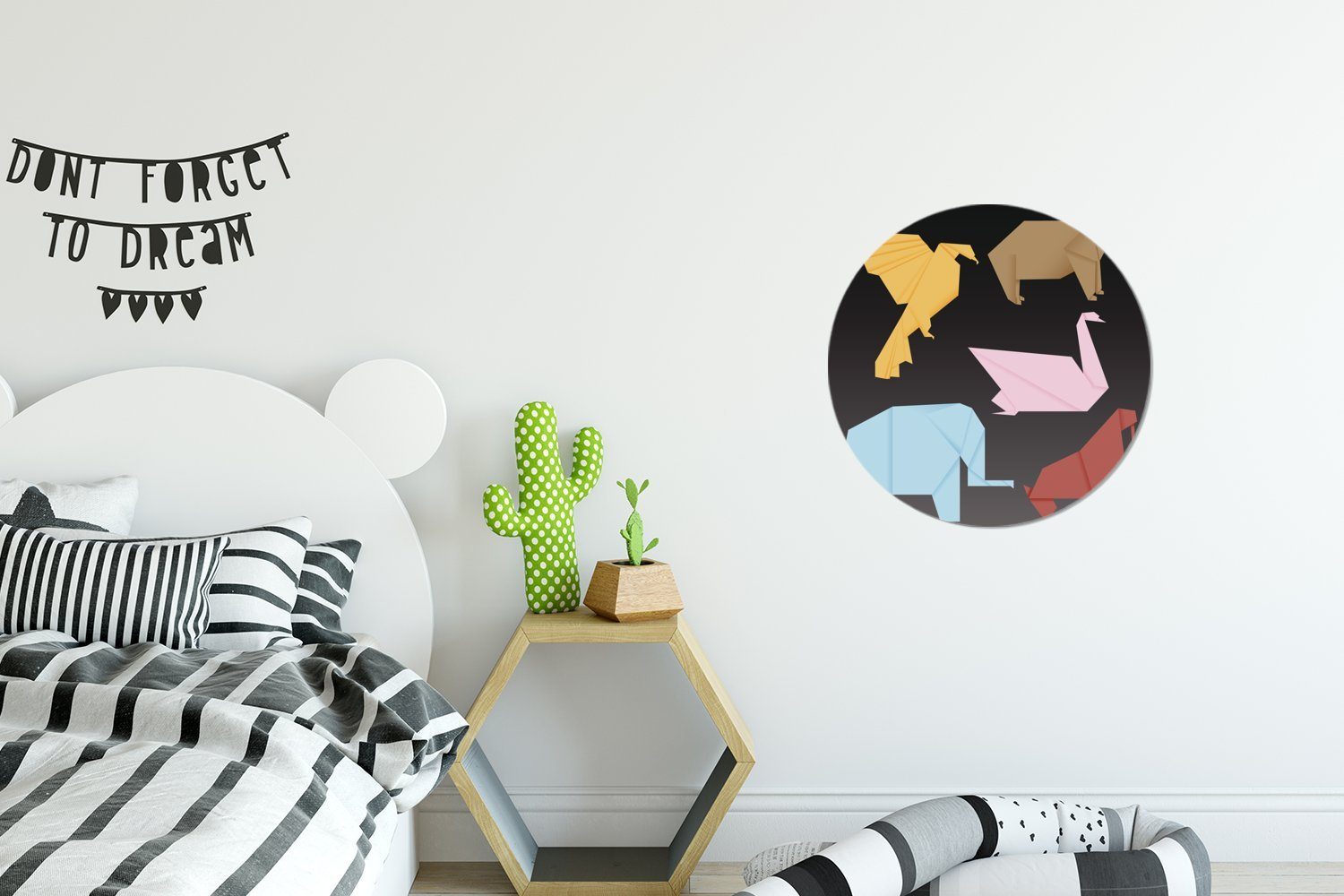 MuchoWow Wandsticker (1 Tiere, Tapetenaufkleber, Wohnzimmer Tapetenkreis verschiedener Illustration Eine für im Origami-Stil Rund, Kinderzimmer, gefaltet St),