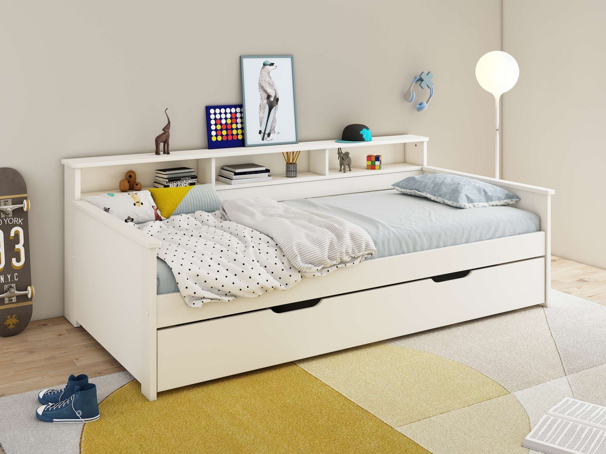 OTTO home Jugendbett KERO, Daybed, Stauraumbett, platzsparend, Stauraum, 90x200cm, zertifiziertes Massivholz, mit Ablagefächern, Schublade optional