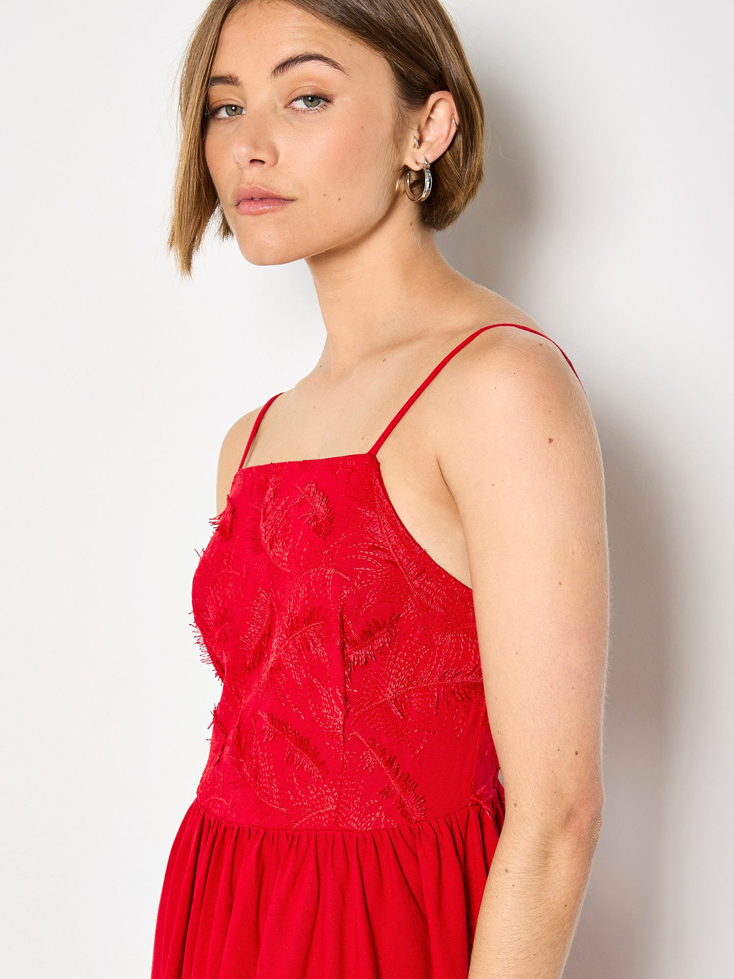 Apricot Minikleid Mini-Kleid mit Cami-Träger und Wimpernstickerei Elastischer Bund