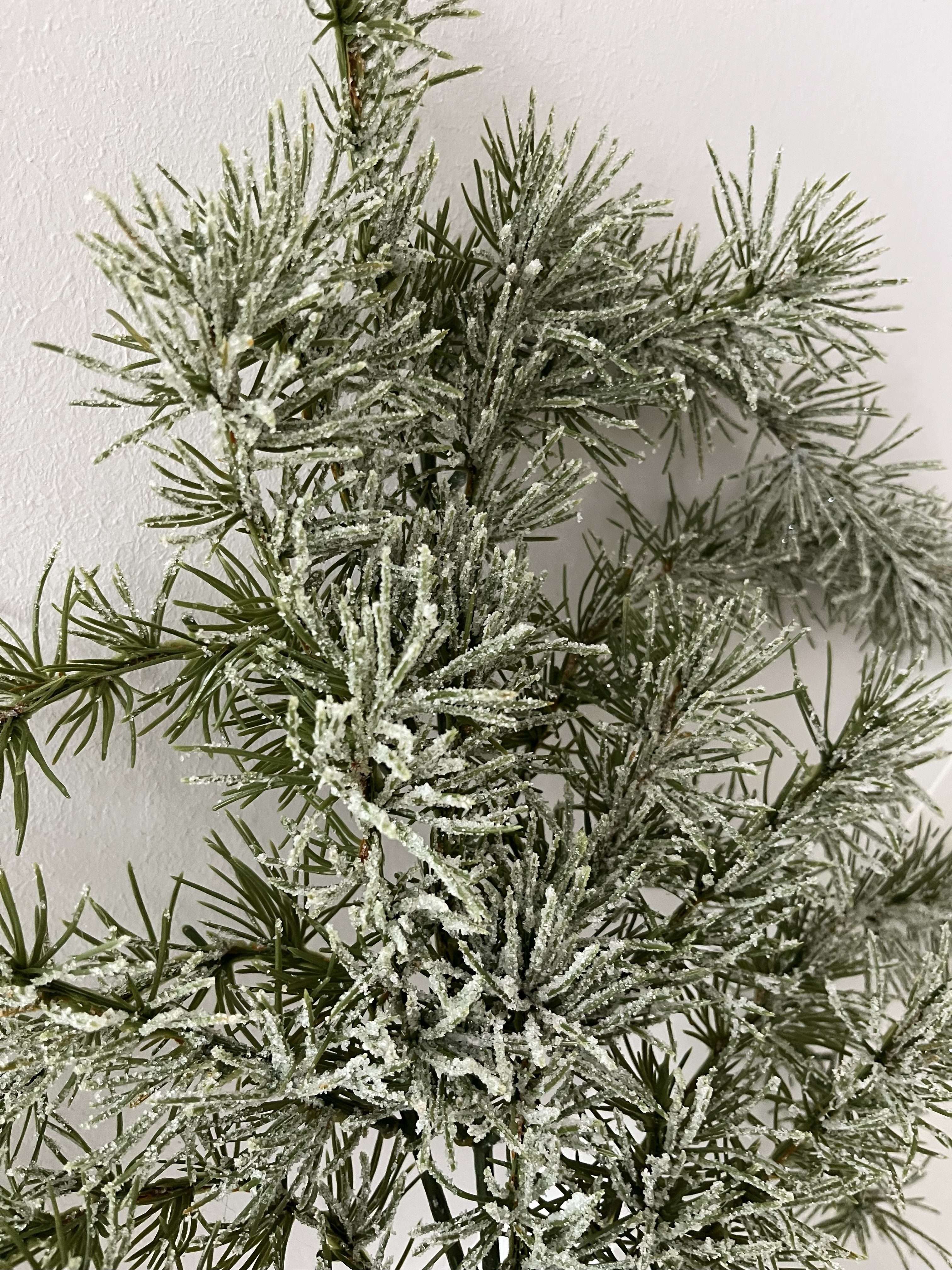 Kunstblume Nadelbaum Zeder mit Glitzerschnee überzogen günstig online kaufen