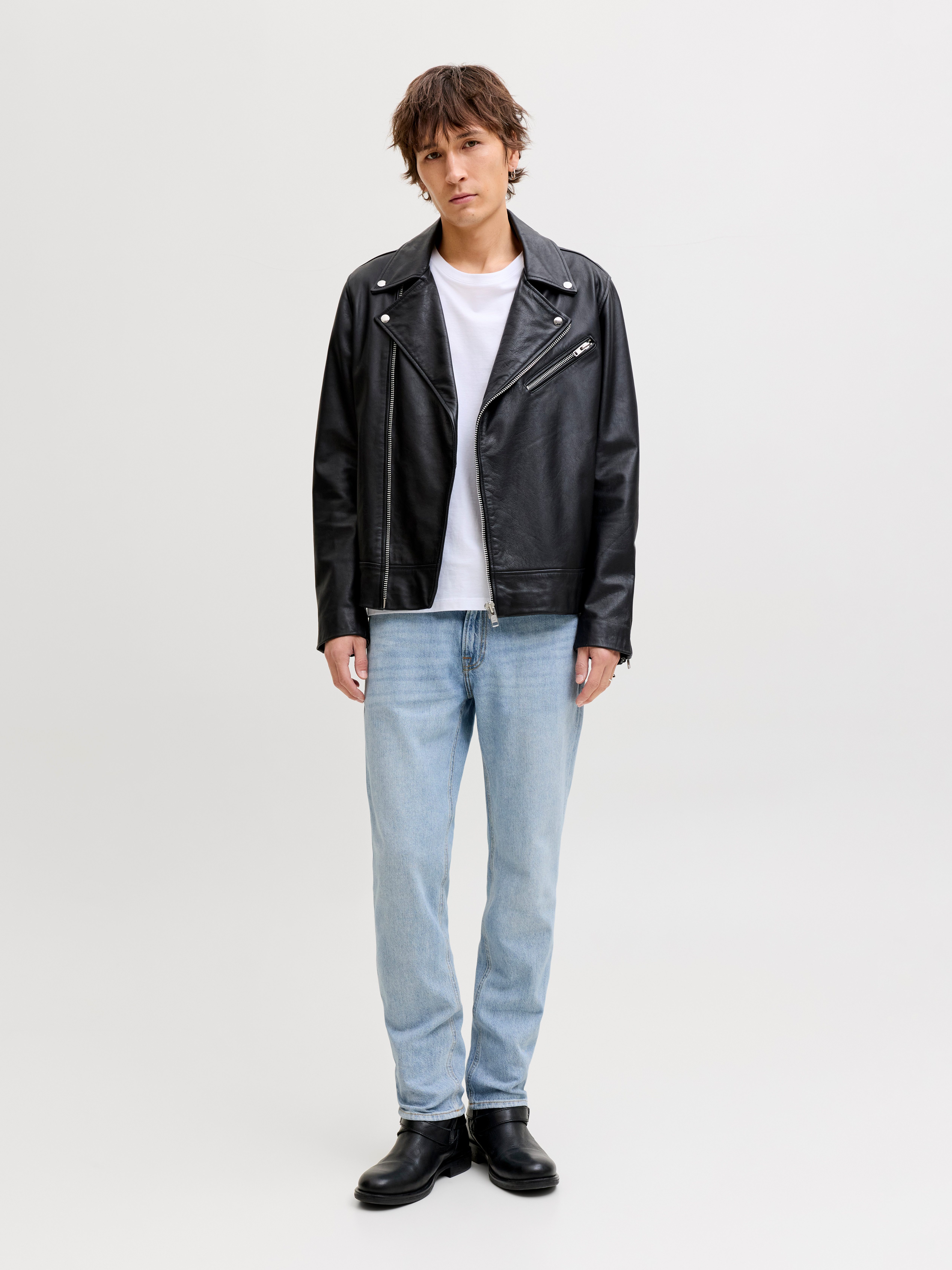 Jack & Jones Regular-fit-Jeans JJICLARK im Used-Look, Stretchkomfort und niedrige Leibhöhe Baumwollmischung, regular fit – Bild 4 von 5