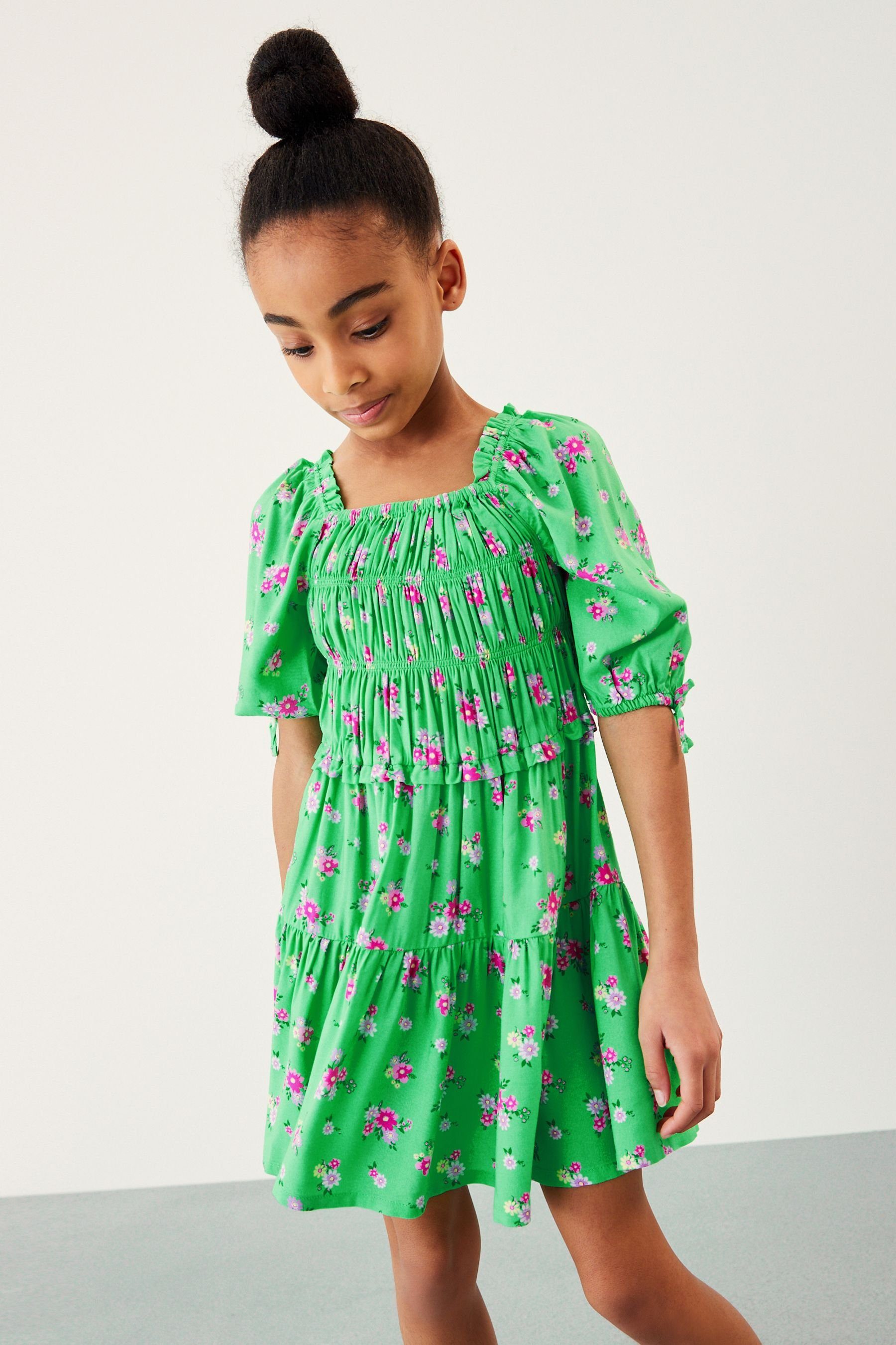Ditsy mit Next (1-tlg) Print Green Kleid Gesmoktes Smokkleid