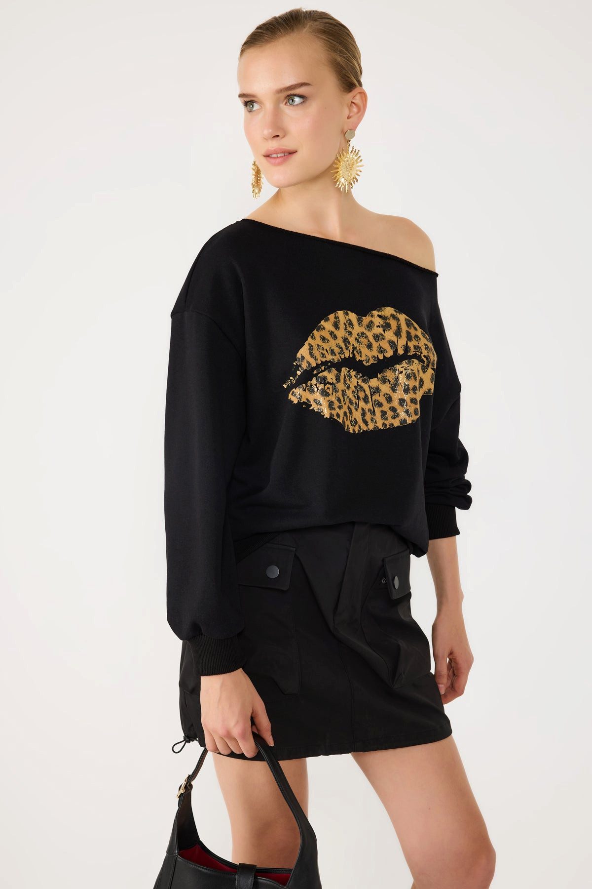 No Matter What Kapuzensweatshirt Sweatshirt mit Leopardenmuster und Lippenprint – Bild 4 von 5