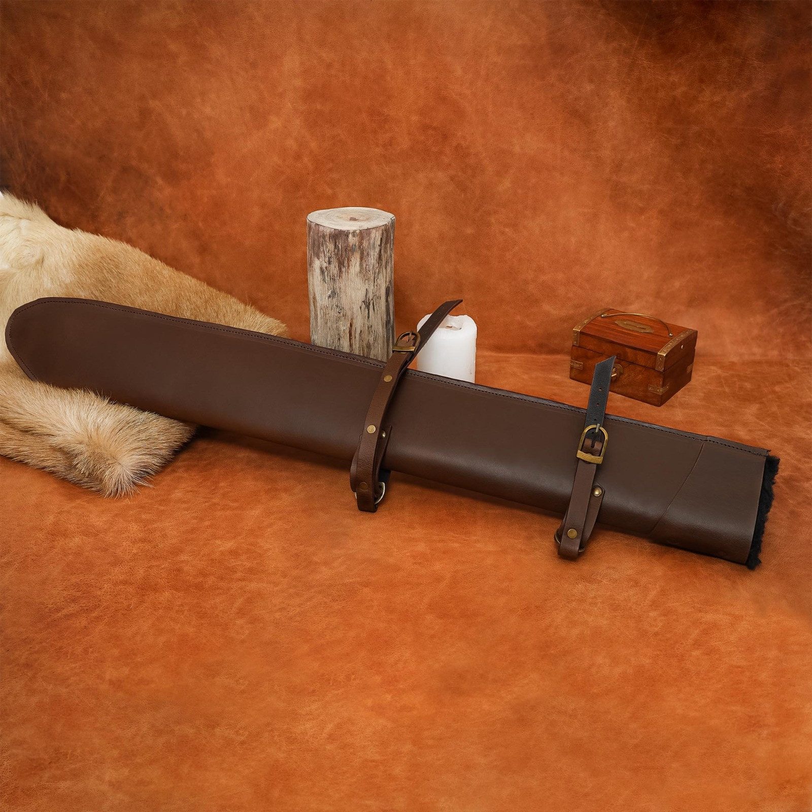 Lord Of Battles Gürtelhalter Handgefertigte Lederscheide für Larp-Schwerter - Braun, 97cm