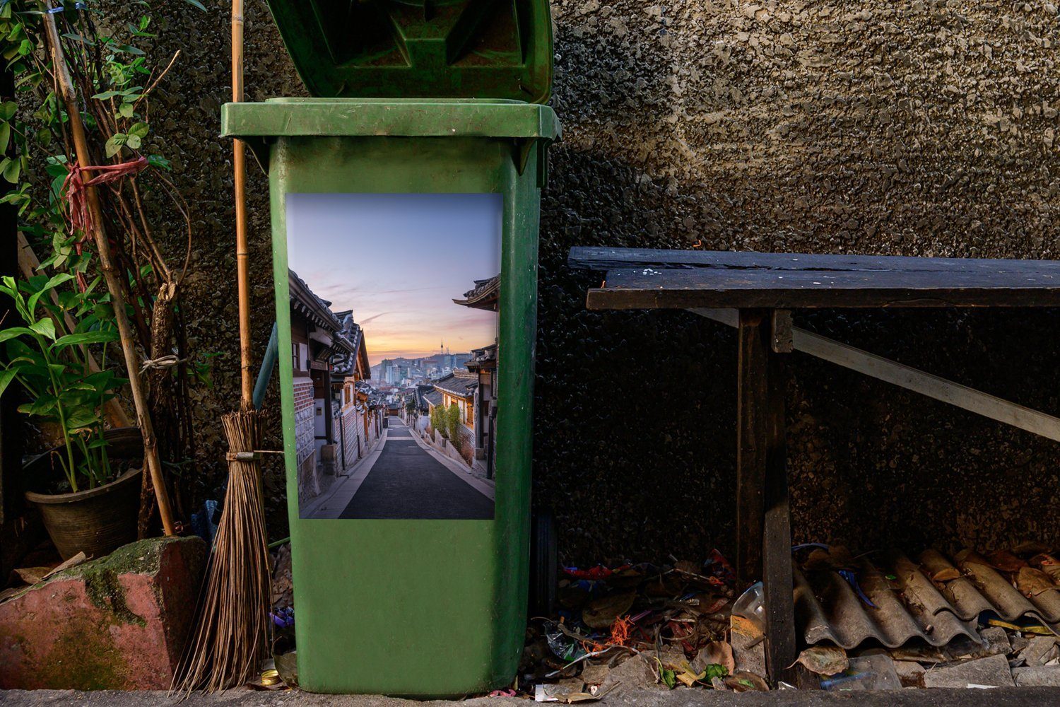 in St), Sticker, MuchoWow (1 Bukchon Hanok Mülltonne, Dorf Container, im Mülleimer-aufkleber, Abfalbehälter Straße Südkorea Wandsticker