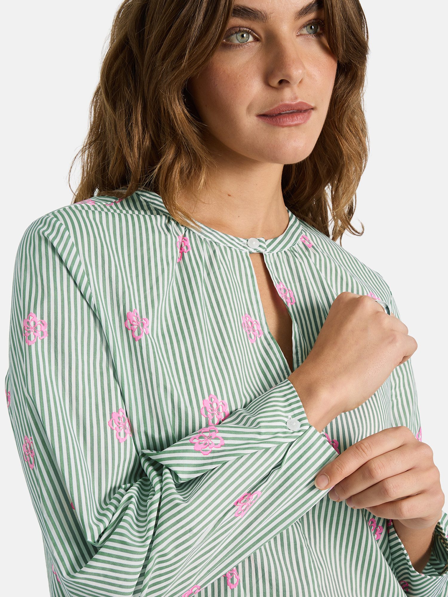 Lieblingsstück Langarmbluse RymL mit geknöpften Ärmeln – Bild 4 von 5