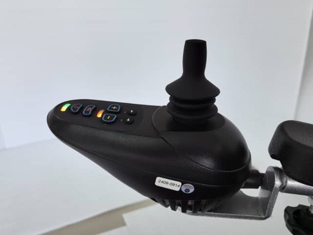 ECONELO Elektromobil Elektrischer Rollstuhl, Reichweite 15km, Belastbar 120 kg, 6 km/h
