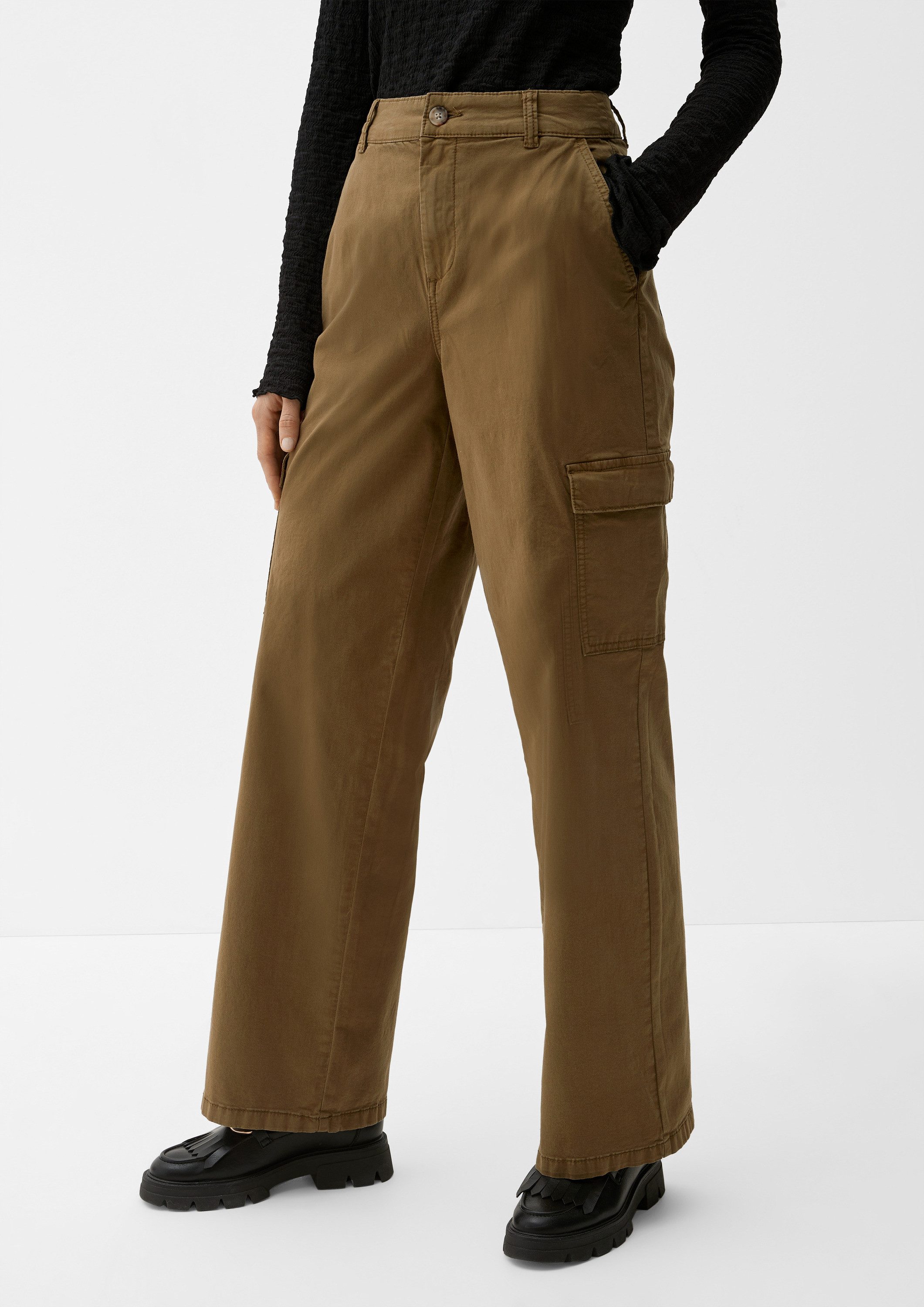 s.Oliver Chinos Hose Regular: Hose mit Cargotaschen