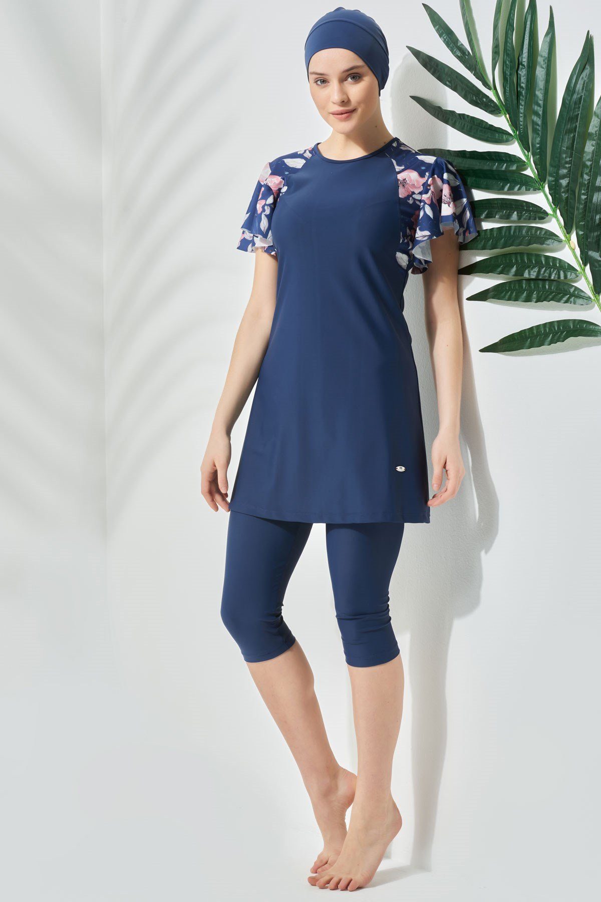 C&CITY Schwimmanzug Kurzarm Halbbedeckter Bescheidener Badeanzug günstig online kaufen