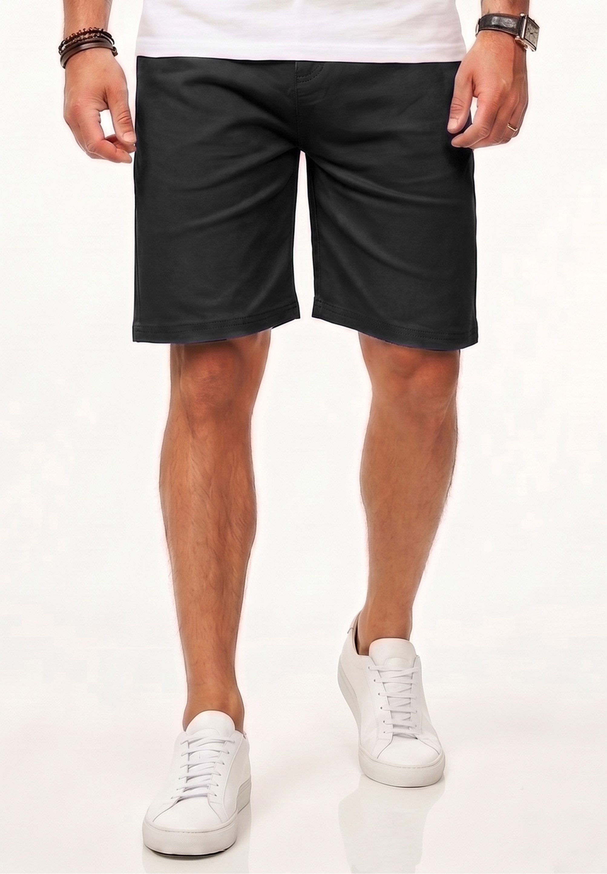 behype Chinoshorts Kurze Hose mit Stretch inkl. Gürtel für Herren Regular-Fit Sommershorts mit Elasthan-Anteil Bermuda