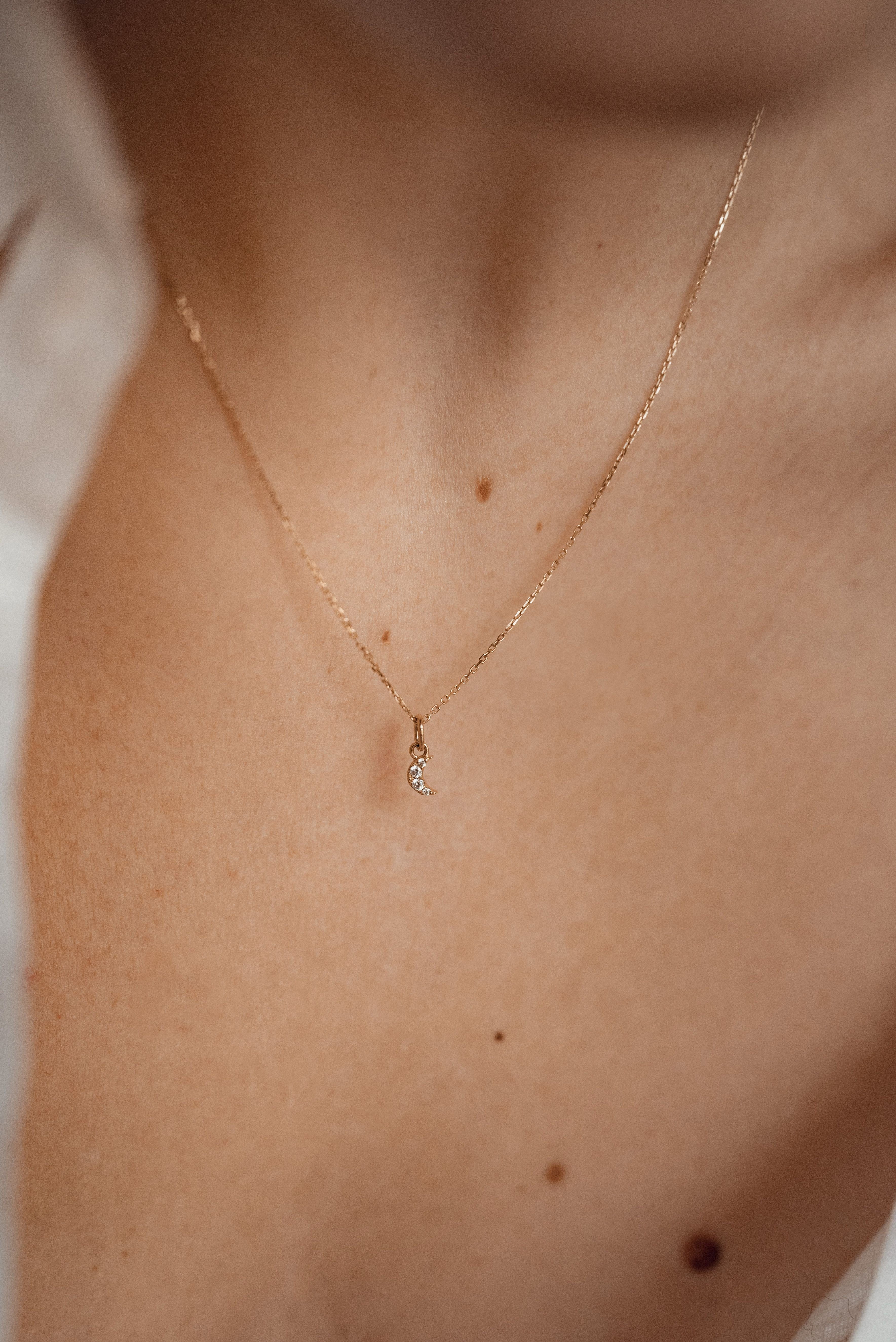 Dear Me Goldkette für Damen Kristalle & Halbmond Anhänger, 375 Gold, 9K Mas günstig online kaufen