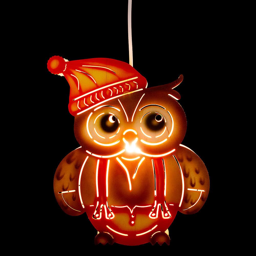 Kunstgewebe Taulin Schwibbogen Fensterbild Eule mit Mütze, rot (28cm) von Kunstgewerbe Taulin