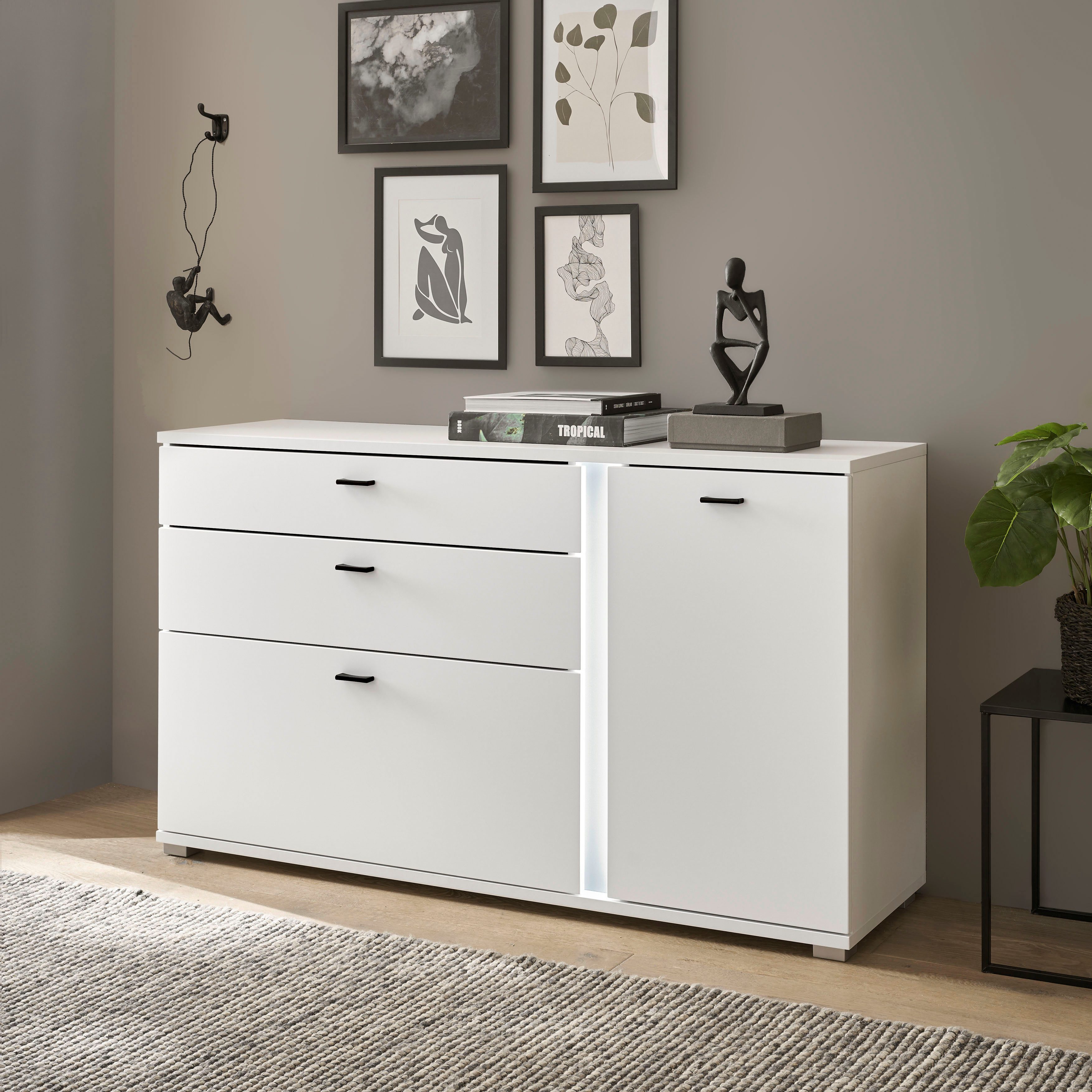INOSIGN Sideboard LONG ISLAND (1 St), in moderner Trendfarbe,inklusive senkrechter Beleuchtung,Breite 150 cm