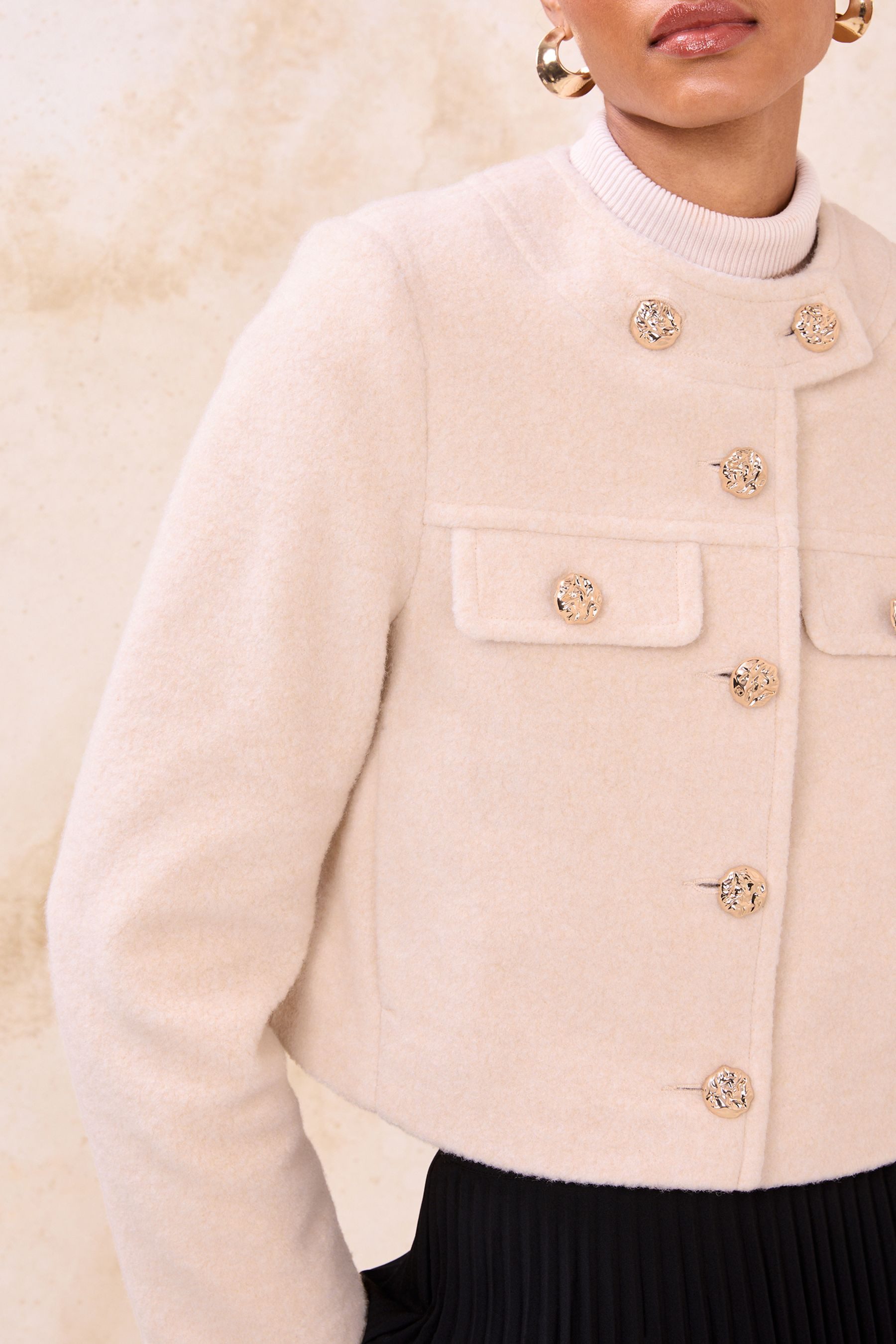 LIPSY Kurzjacke Lipsy kragenlose Jacke im gebürsteten Woll-Look (1-St)