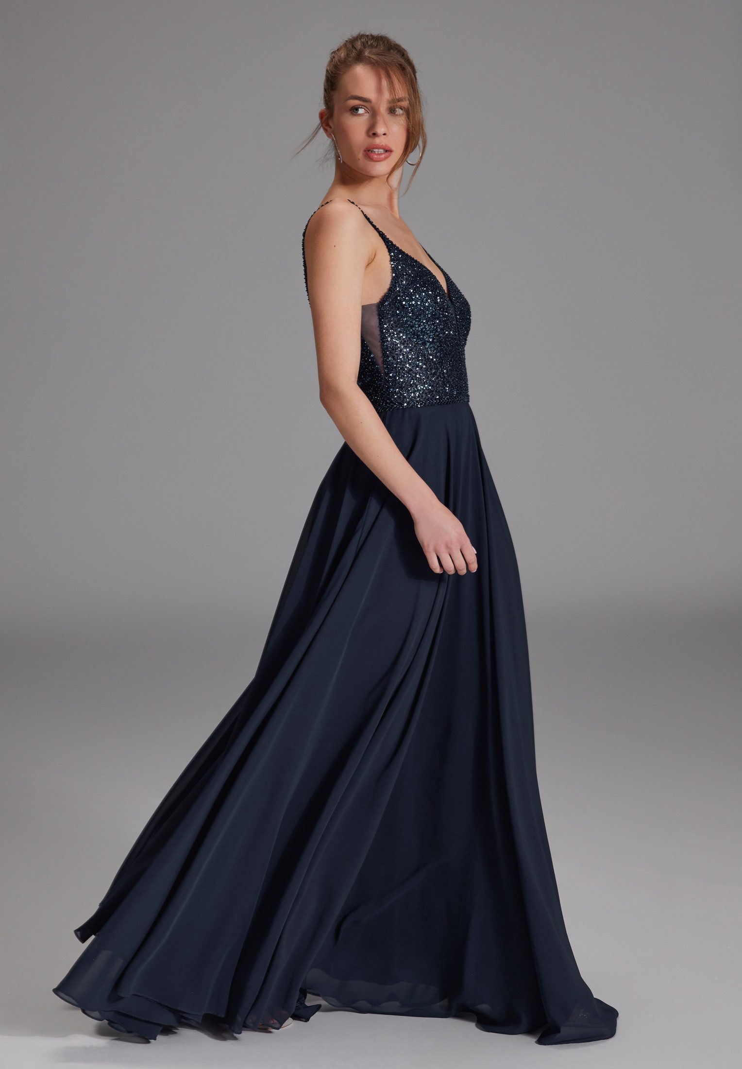 Hey Kyla Abendkleid - Abendkleid aus Materialmix Taillierter Schnitt mit ausgestelltem Rockteil – Bild 5 von 5