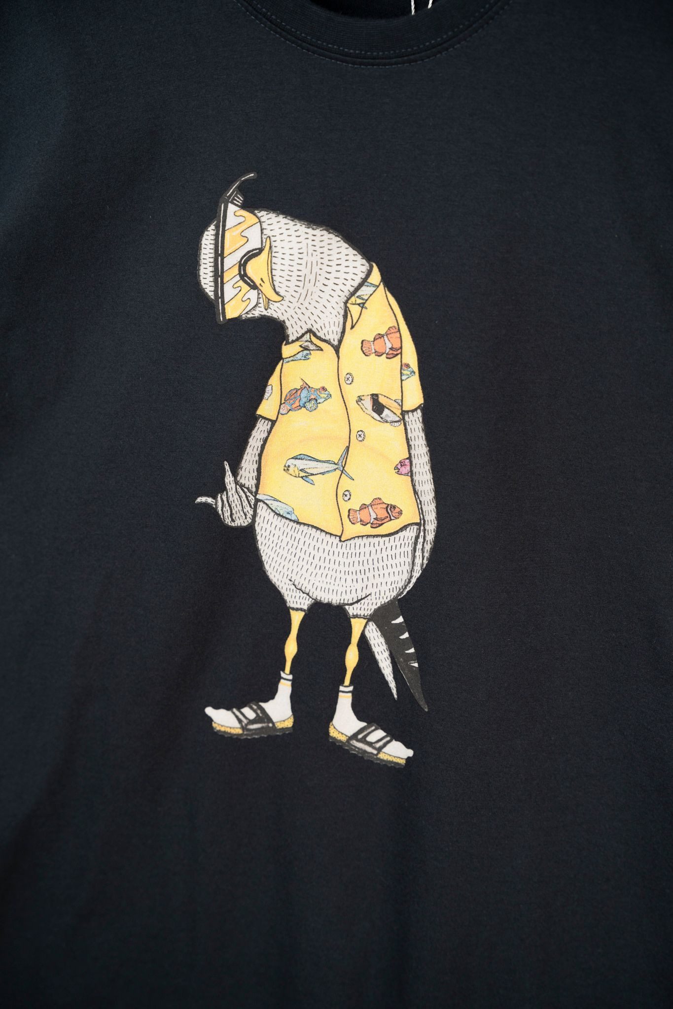Lakor T-Shirt Flipping the Bird
