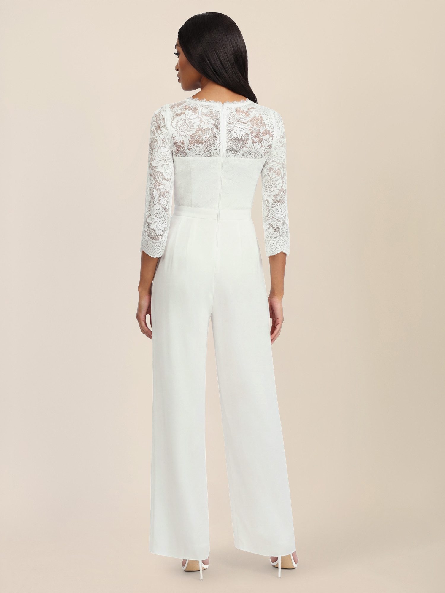 Apart Jumpsuit aus Spitze und Chiffon mit weitem Bein