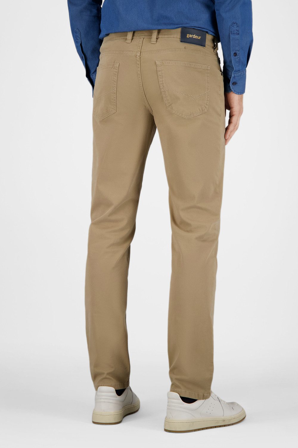 Atelier GARDEUR Straight-Jeans BILL-3-418861-1017, braun, sand Cottonflex mit Cashmere Touch und elastischem Komfort