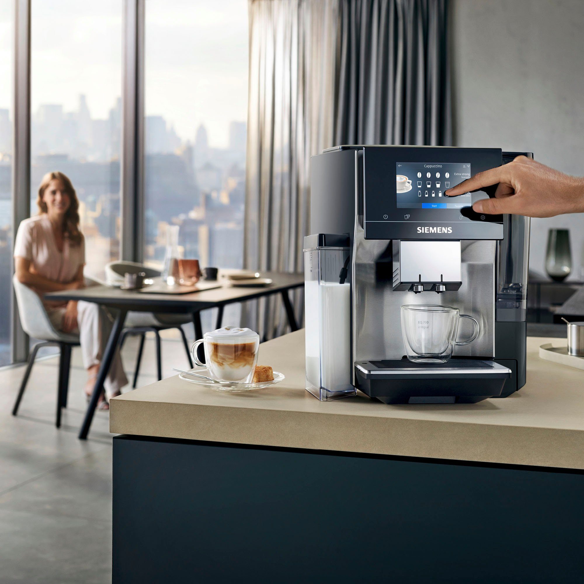 SIEMENS Kaffee-Favoriten bis 30 integral individuelle Full-Touch-Display, - Kaffeevollautomat zu EQ.700 TQ707D03,