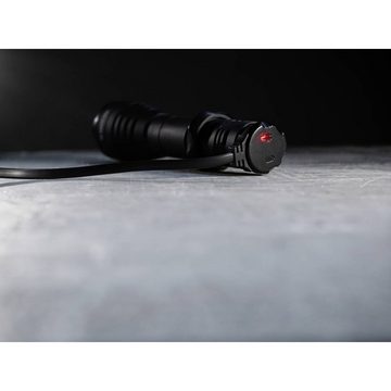 Armytek LED Taschenlampe Predator Pro Magnet USB Warm Taktische