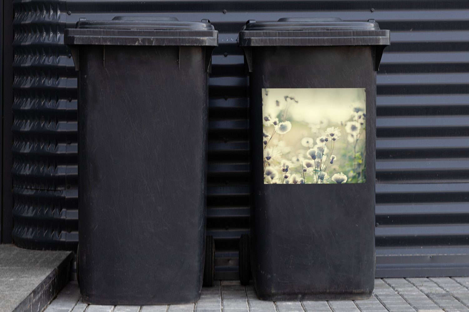 Feld Sticker, MuchoWow St), Abfalbehälter Wandsticker - Blumen - Mülltonne, Container, Mülleimer-aufkleber, (1 Weiß