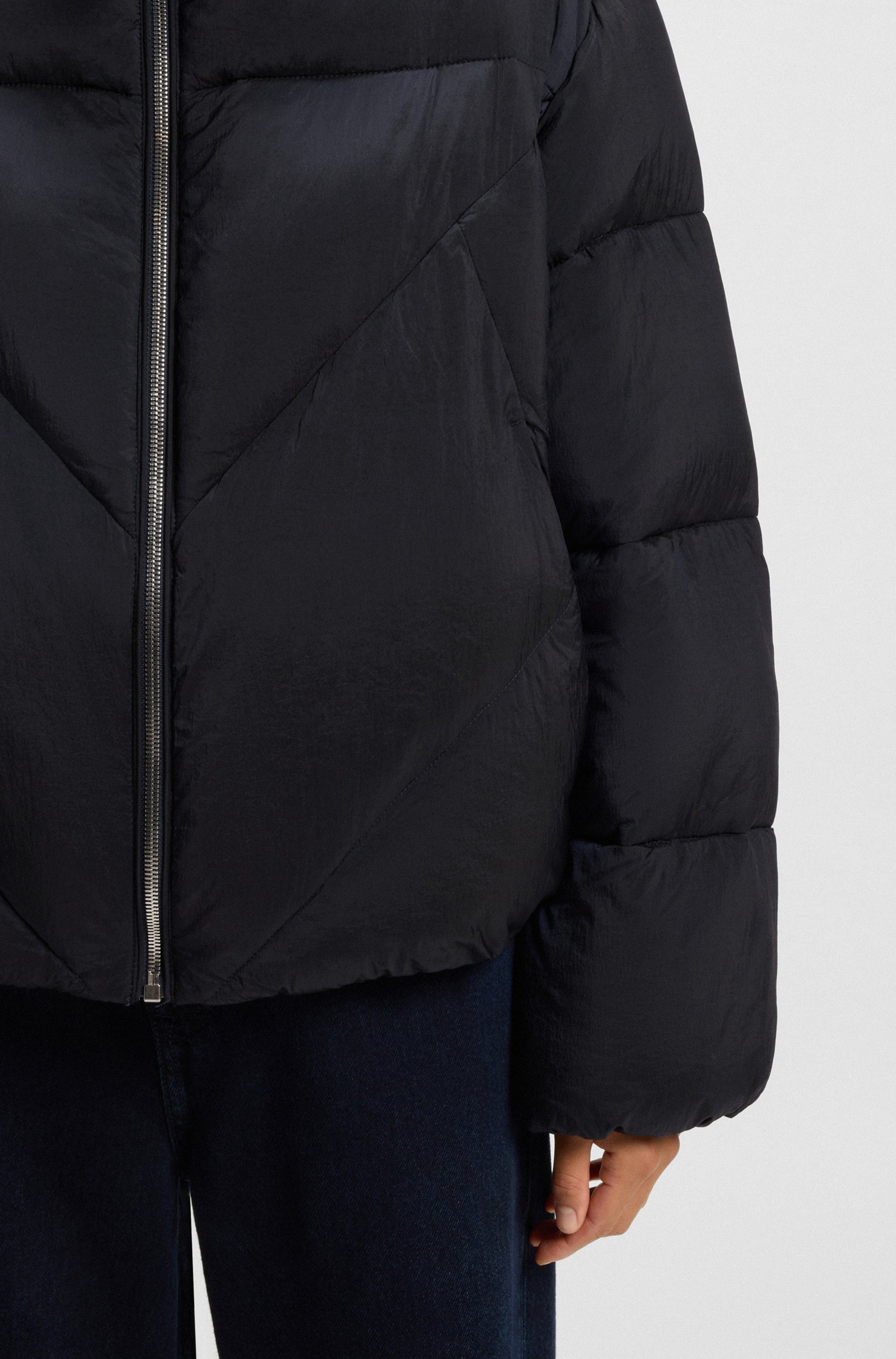 BOSS ORANGE Steppjacke Padilena Premium Damenmode Regular Fit mit Stehkragen, gefütterte Taschen
