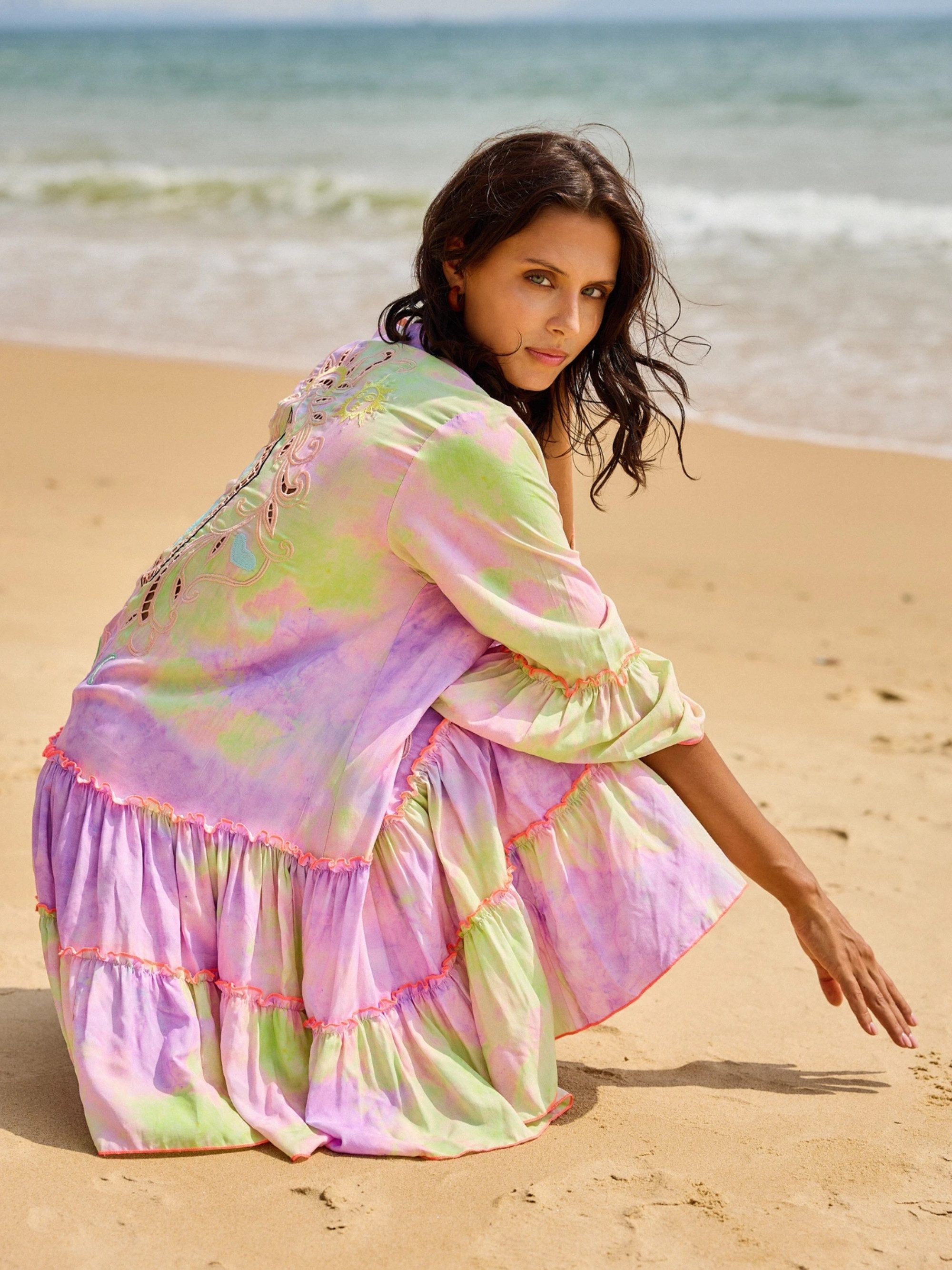 ANNIS Fashion & Accessoires Tunikakleid "LAGUNA BREEZE" (1-tlg) aus Viskose, sommerliche Farben, mit Lochstickerei