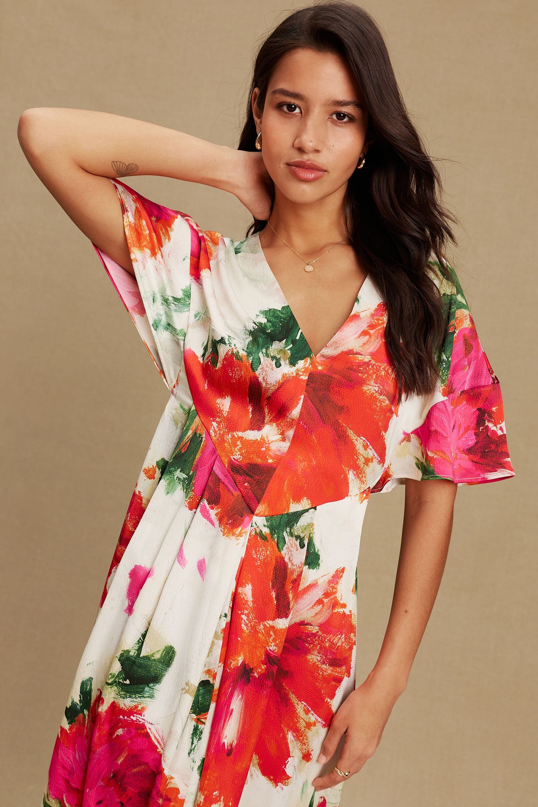 Next Satinkleid Festliches Kaftan-Maxikleid aus Struktur-Satin (1-tlg)