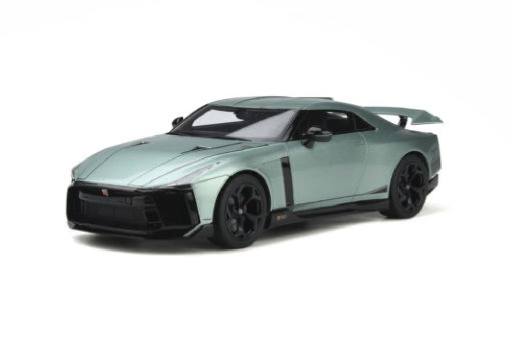 GT Spirit Modellauto Nissan GT-R R50 2021 grün, Maßstab 1:18