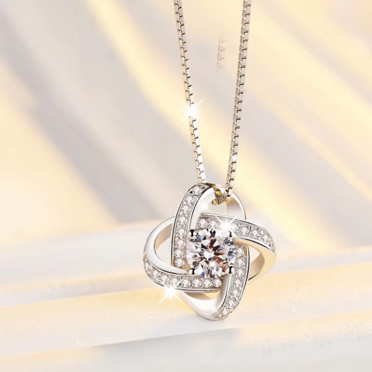 ELLAWIL Ohrring und Ketten Set Silberkette + Ohrringe dreifach Ring Anhänger Zirkonia Ohrstecker (Kettenlänge 40 cm verlängerbar um 5 cm, Sterling Silber 925), inklusive Geschenkschachtel