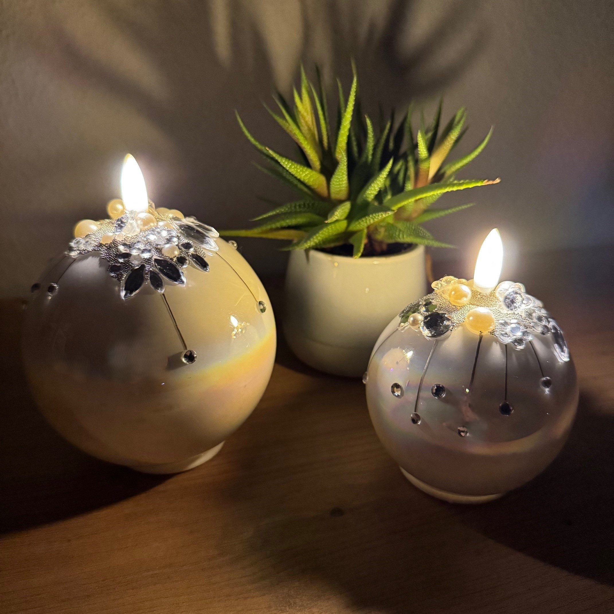 LED-Kerze - 2 runde LED Kerzen aus Glas mit 6-Stunden Timerfunktion