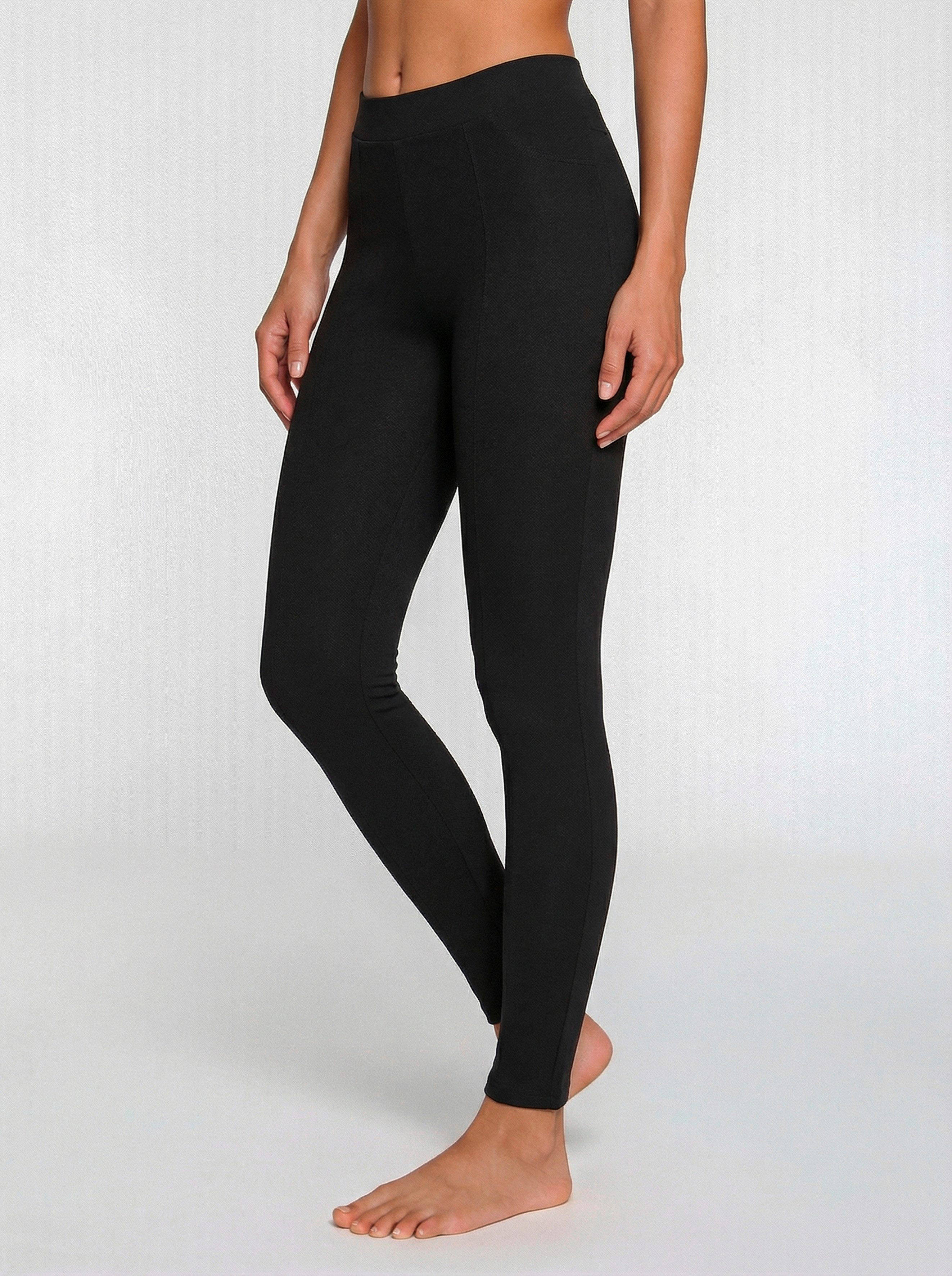 LASCANA Leggings Jeggings mit kleiner Biese vorne am Bein. € 49,99