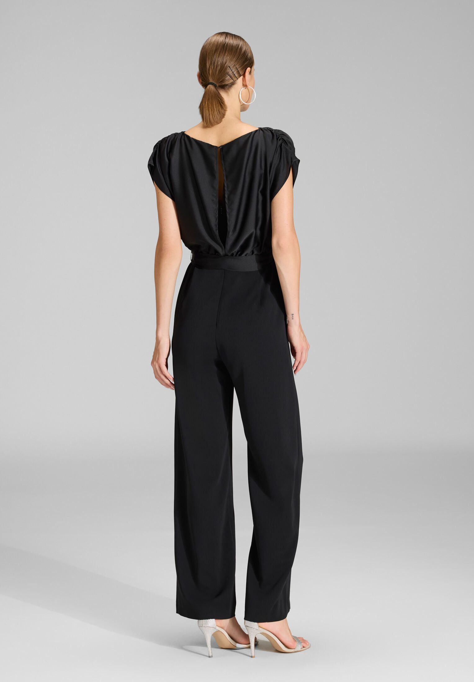 SWING Jumpsuit Jumpsuit aus Material-Mix Oberteil in lockerer Passform mit günstig online kaufen