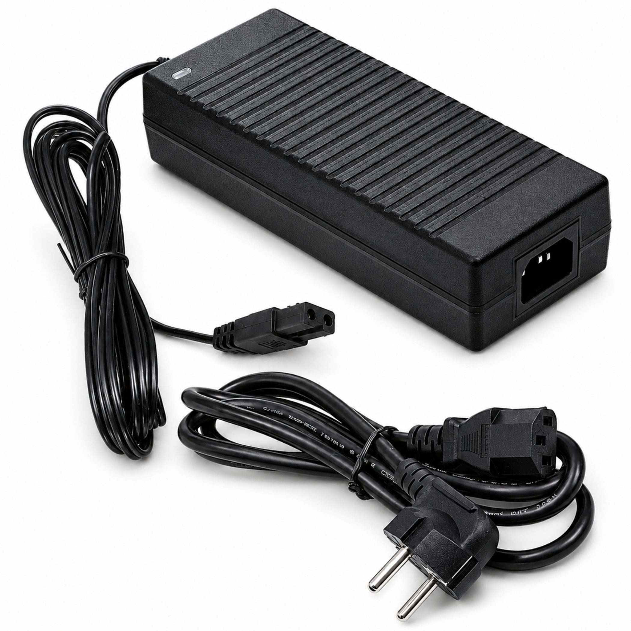 Bolwins L46C 120W 12V10A Spannung Wandler Netzteil Ladegerät für Auto Kühlbox Universal-Ladegerät (10000 mA, Packung, 2-tlg., inkl. Netzkabel, Spannungswandler 230V auf 12V, 2-Pin Anschluss, bis 120W)