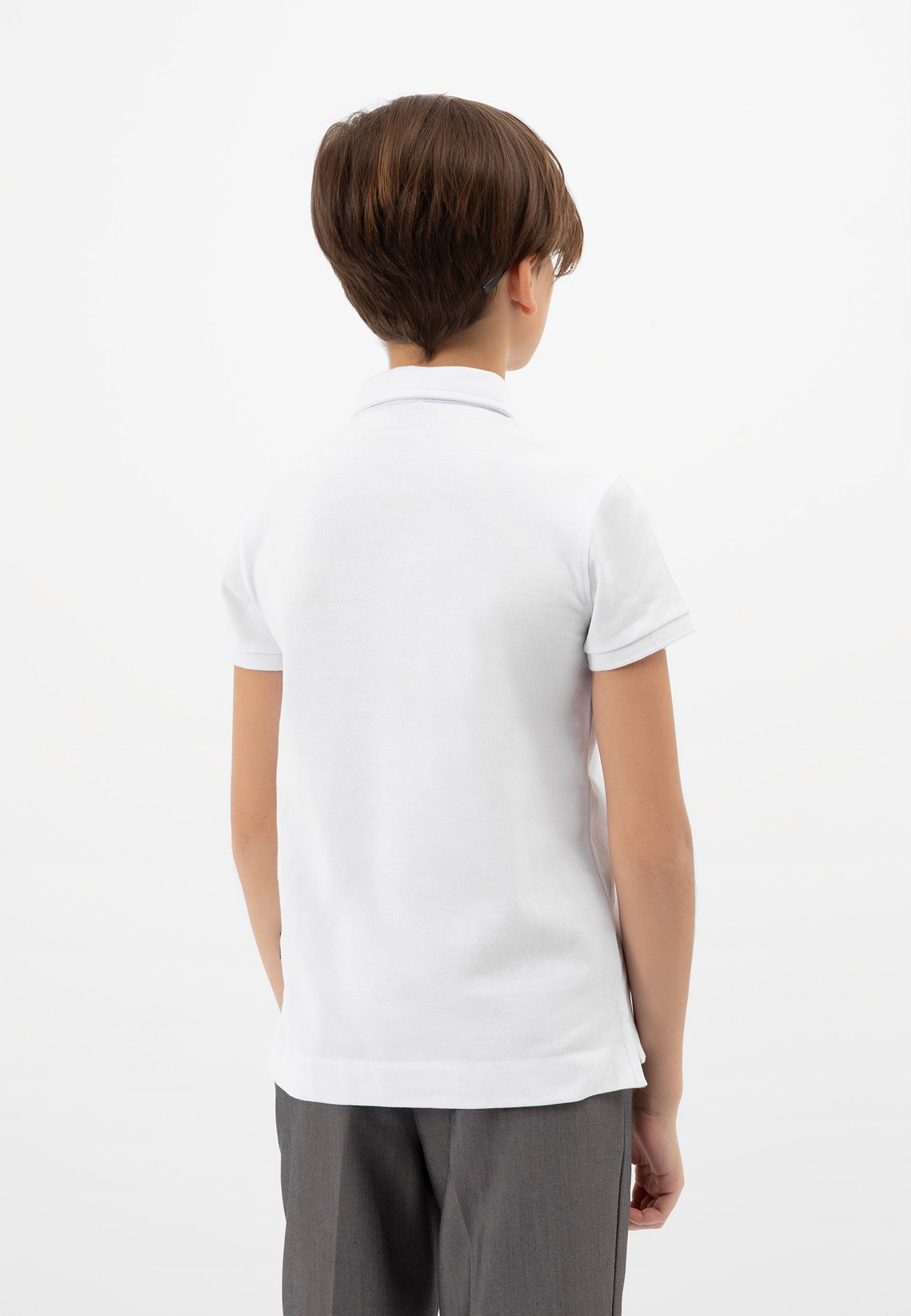 Gulliver Poloshirt in schlichtem Design, oder Stoffhosen, Jeans kombinierbar Ideal Shorts zu