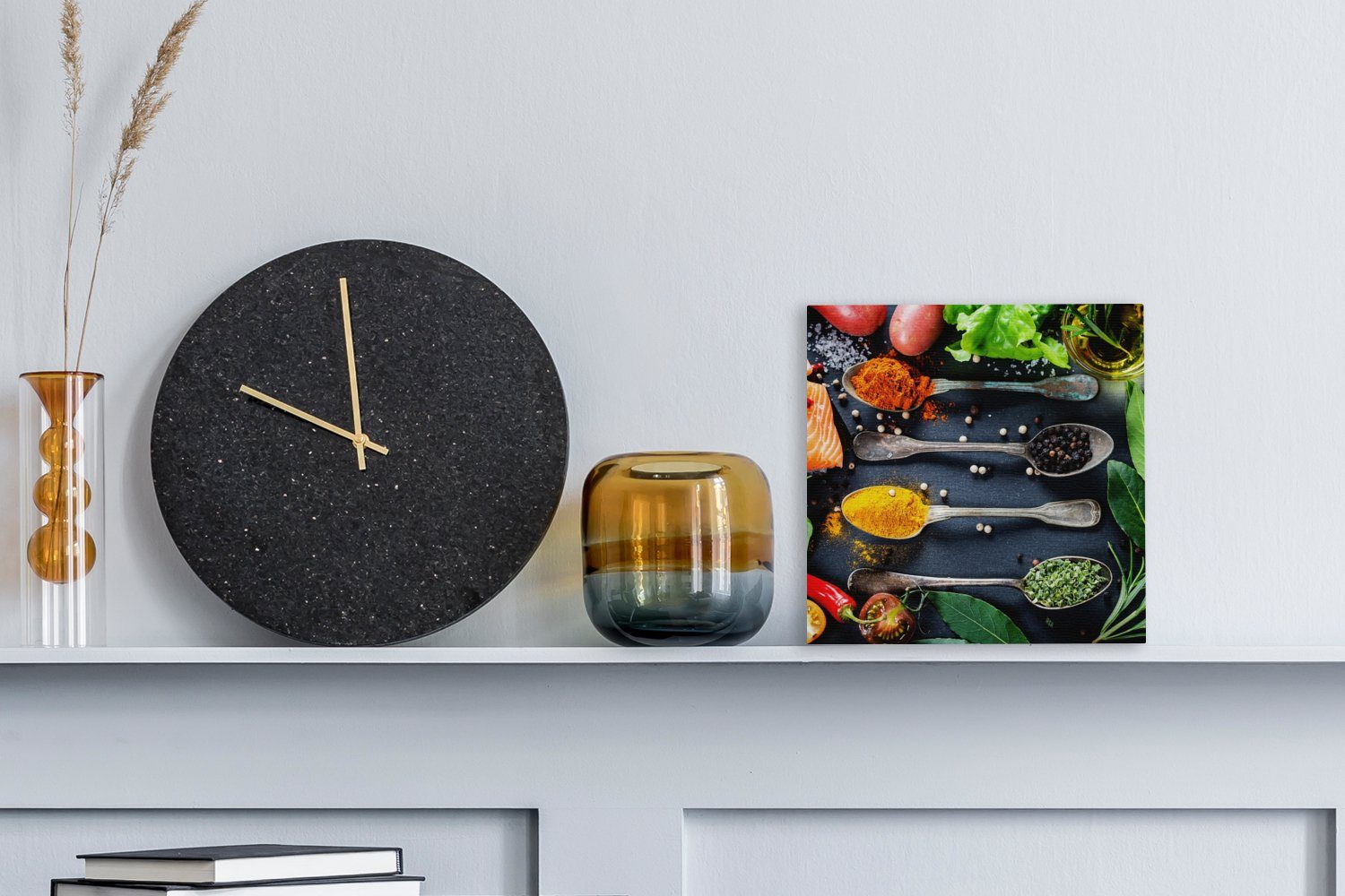 OneMillionCanvasses® Leinwandbild Kräuter - Löffel - Küche - Gewürze, Fotodruck (1 St), Wandbild, Deko Schlafzimmer Wohnzimmer Flur 20x20 cm