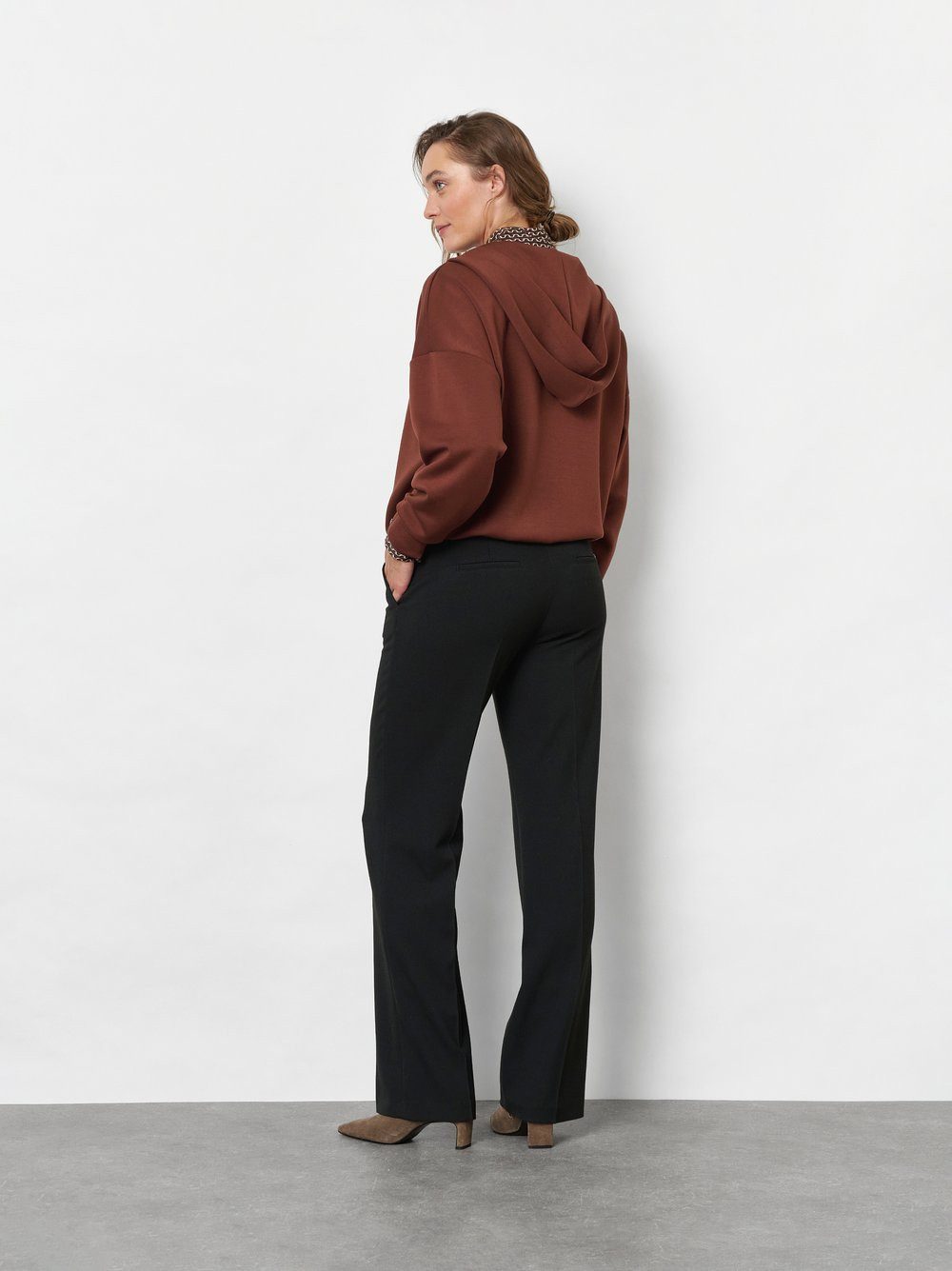 TONI Stoffhose Jenny Wide Leg mit Bügelfalten und Stretch