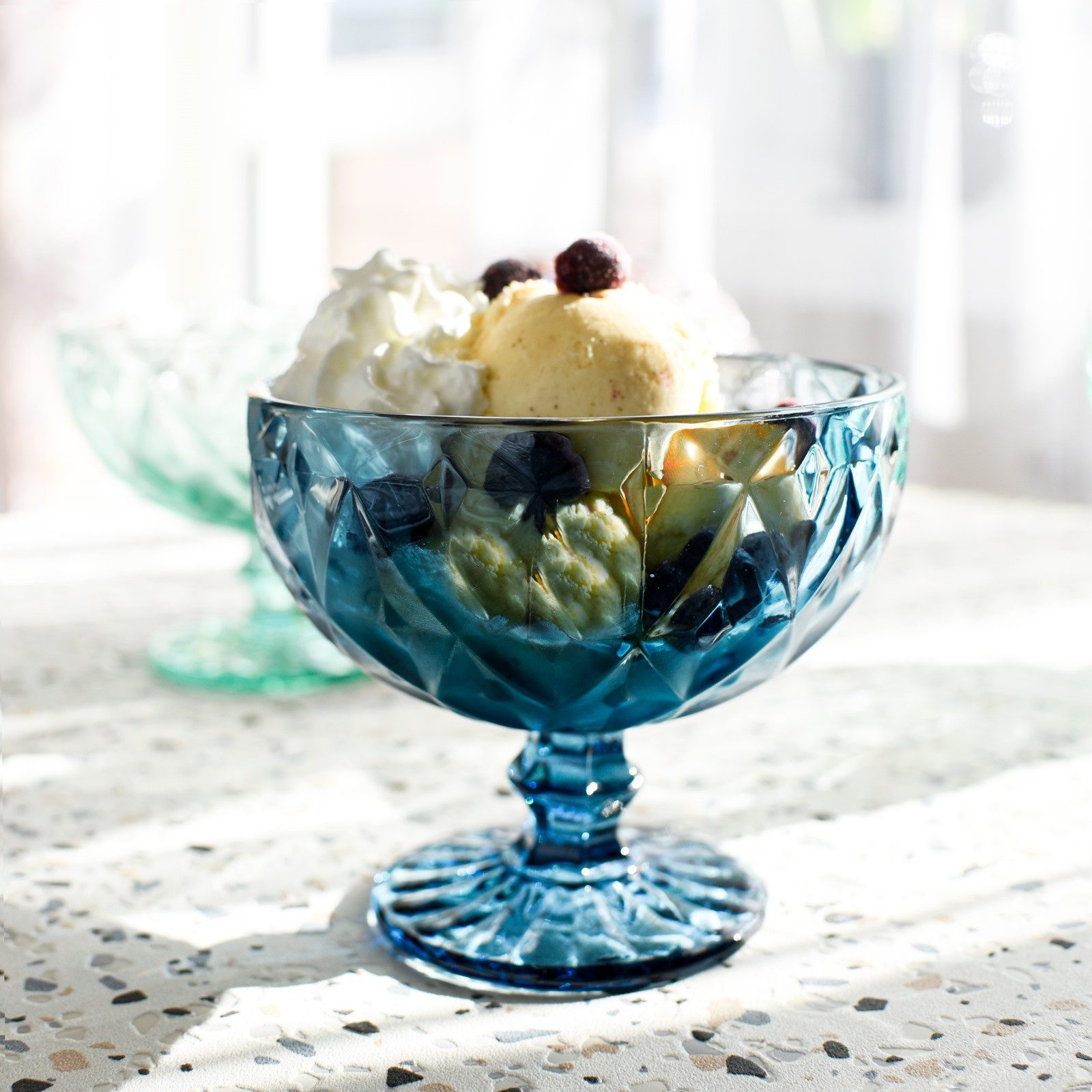 Sendez Eisschale 6 bunte Eisbecher 300ml Eisgläser Dessertgläser Cocktailgläser, Glas, (6-tlg)