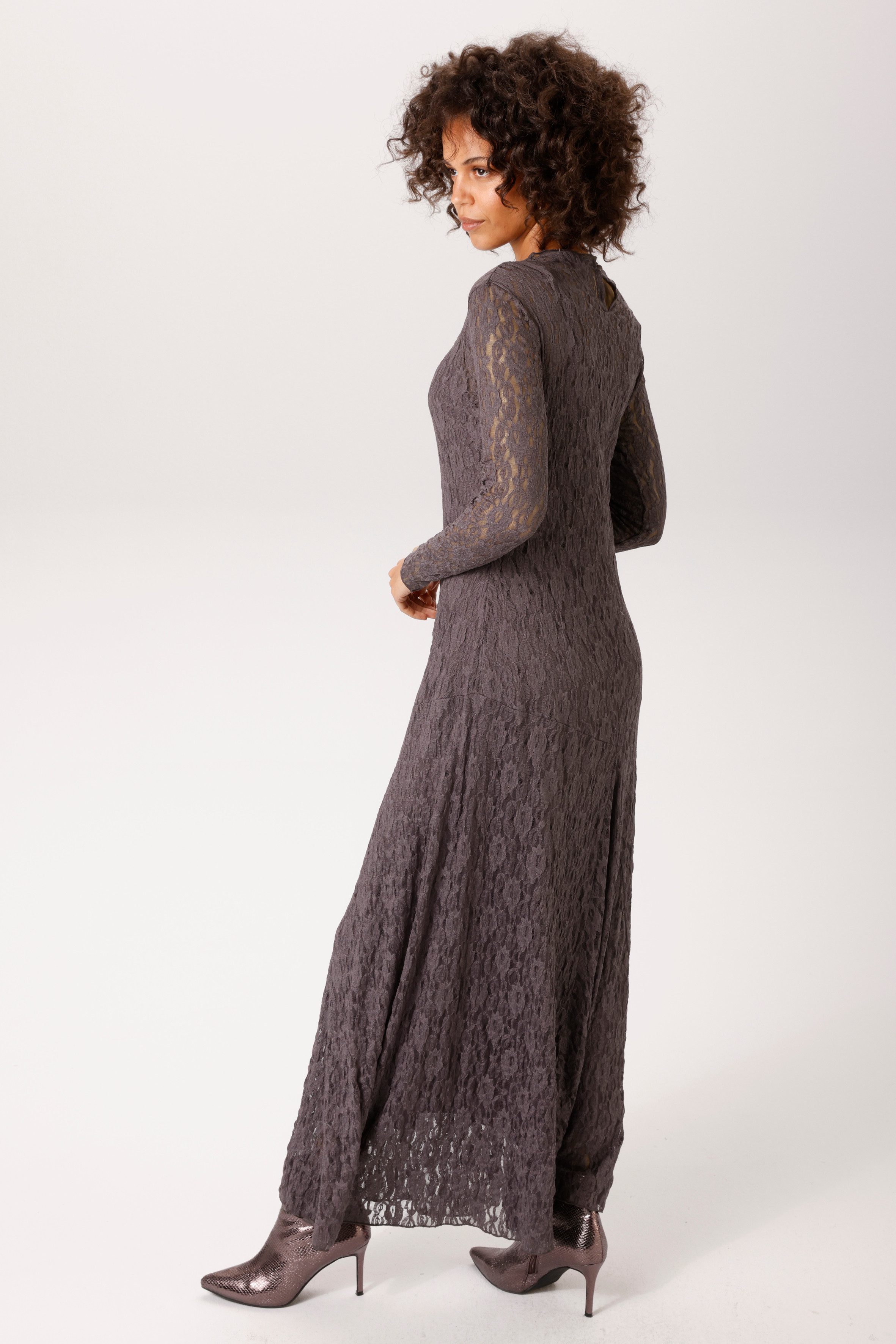 Aniston CASUAL Maxikleid aus zarter, elastischer Spitze - NEUE KOLLEKTION