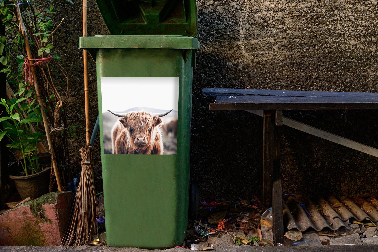 Mülltonne, MuchoWow (1 Wandsticker Container, Mülleimer-aufkleber, - Berg Abfalbehälter Schottischer - St), Sticker, Hoorn Highlander