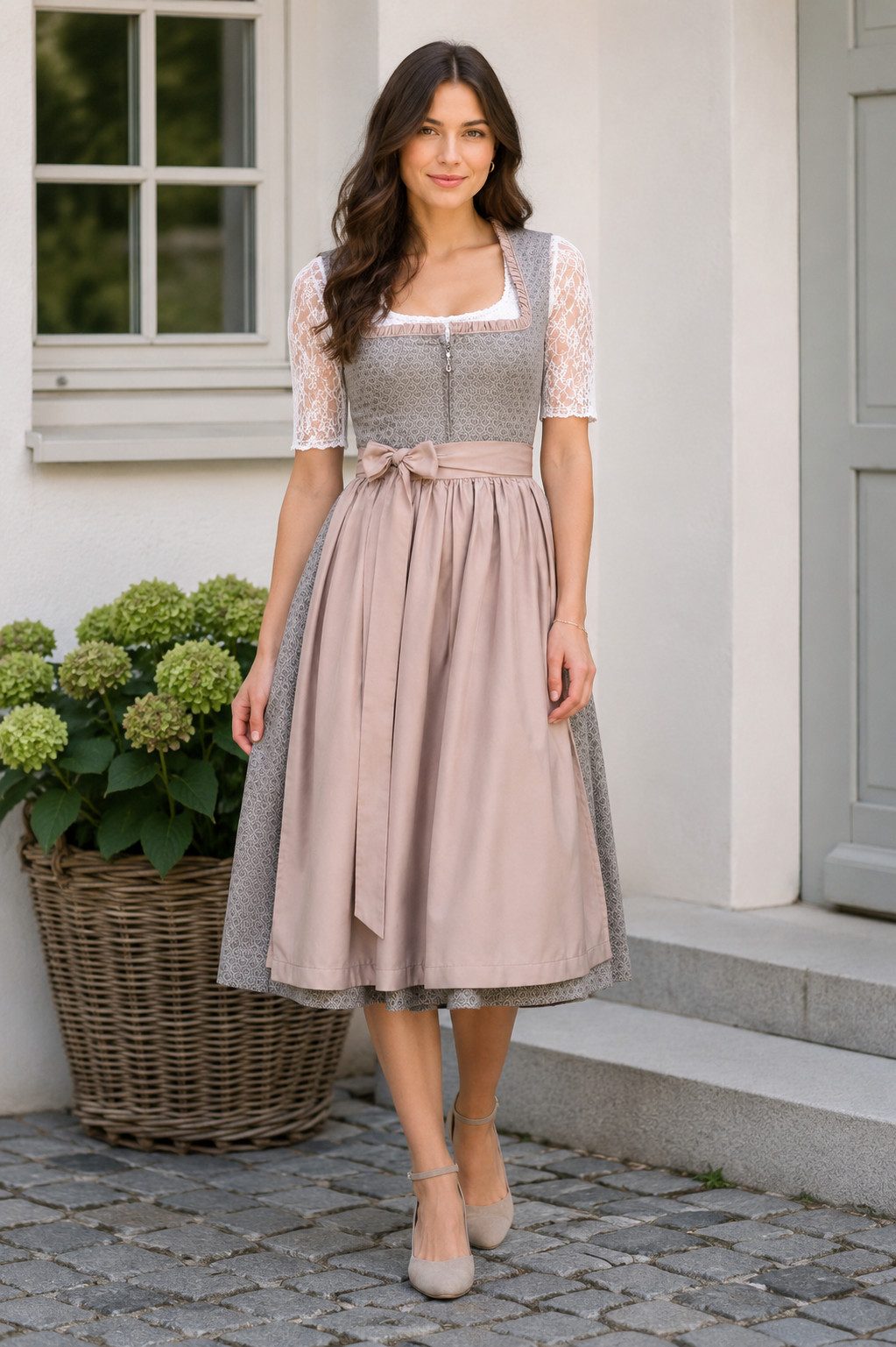 Alpenmärchen Dirndl Midi Dirndl Liane in grau - ALM1031