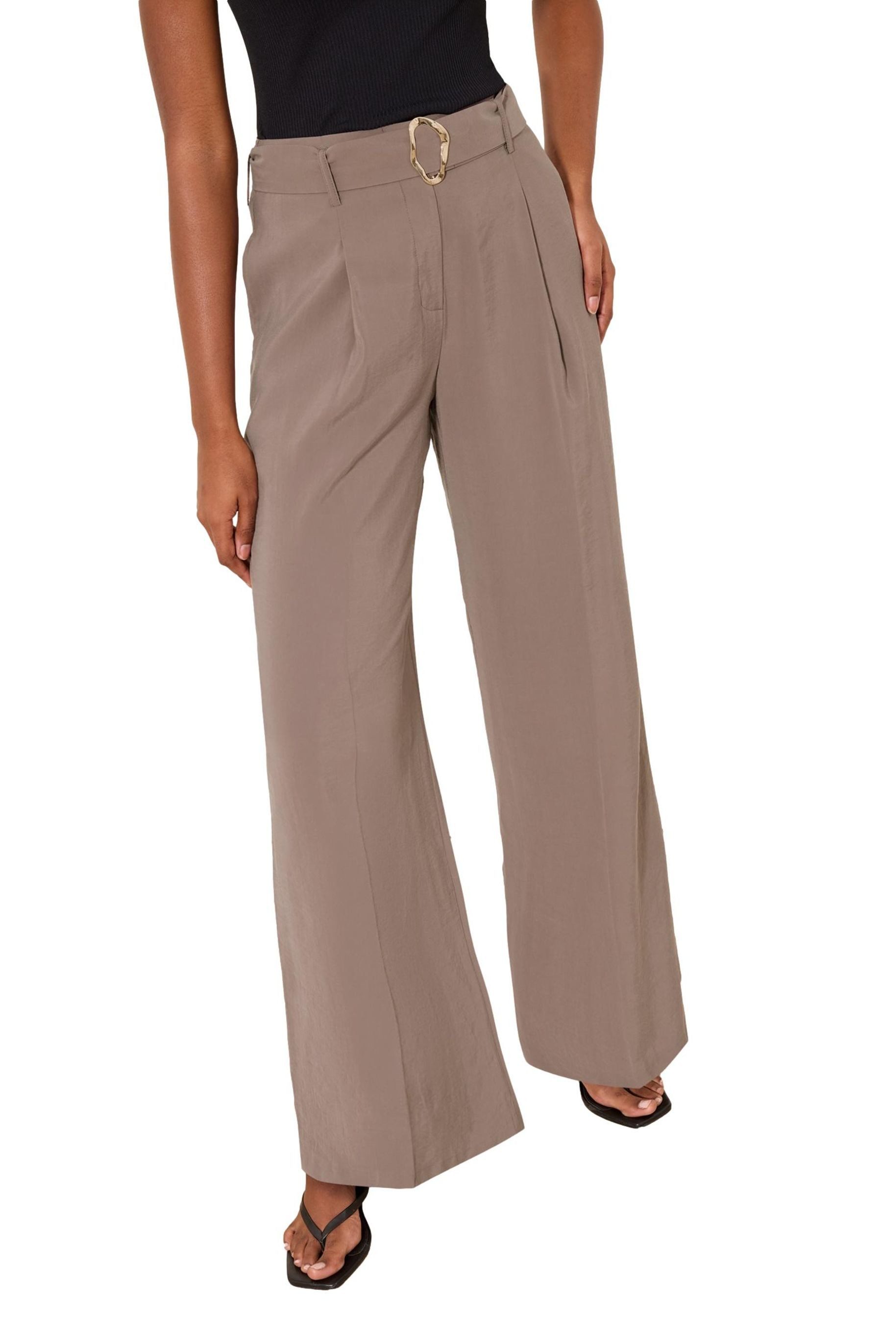 LIPSY Anzughose Lipsy Hose mit niedrigem Bund und Gürtel (1-tlg)