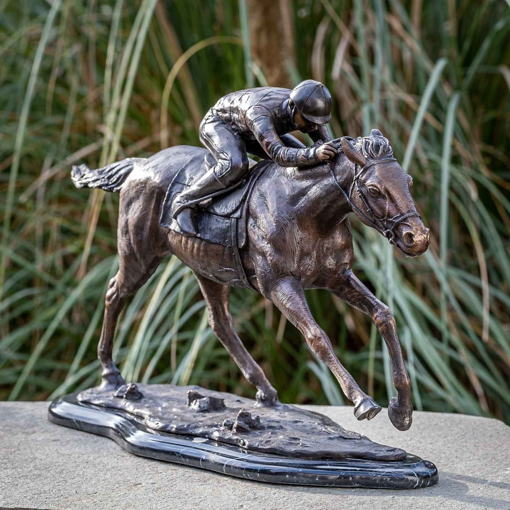 Bronze-Skulptur IDYL Pferd, Dekofigur Bronze auf Jockey IDYL