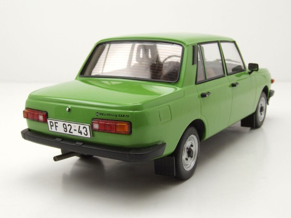 MCG Modellauto Wartburg 353 1985 grün, Maßstab 1:18