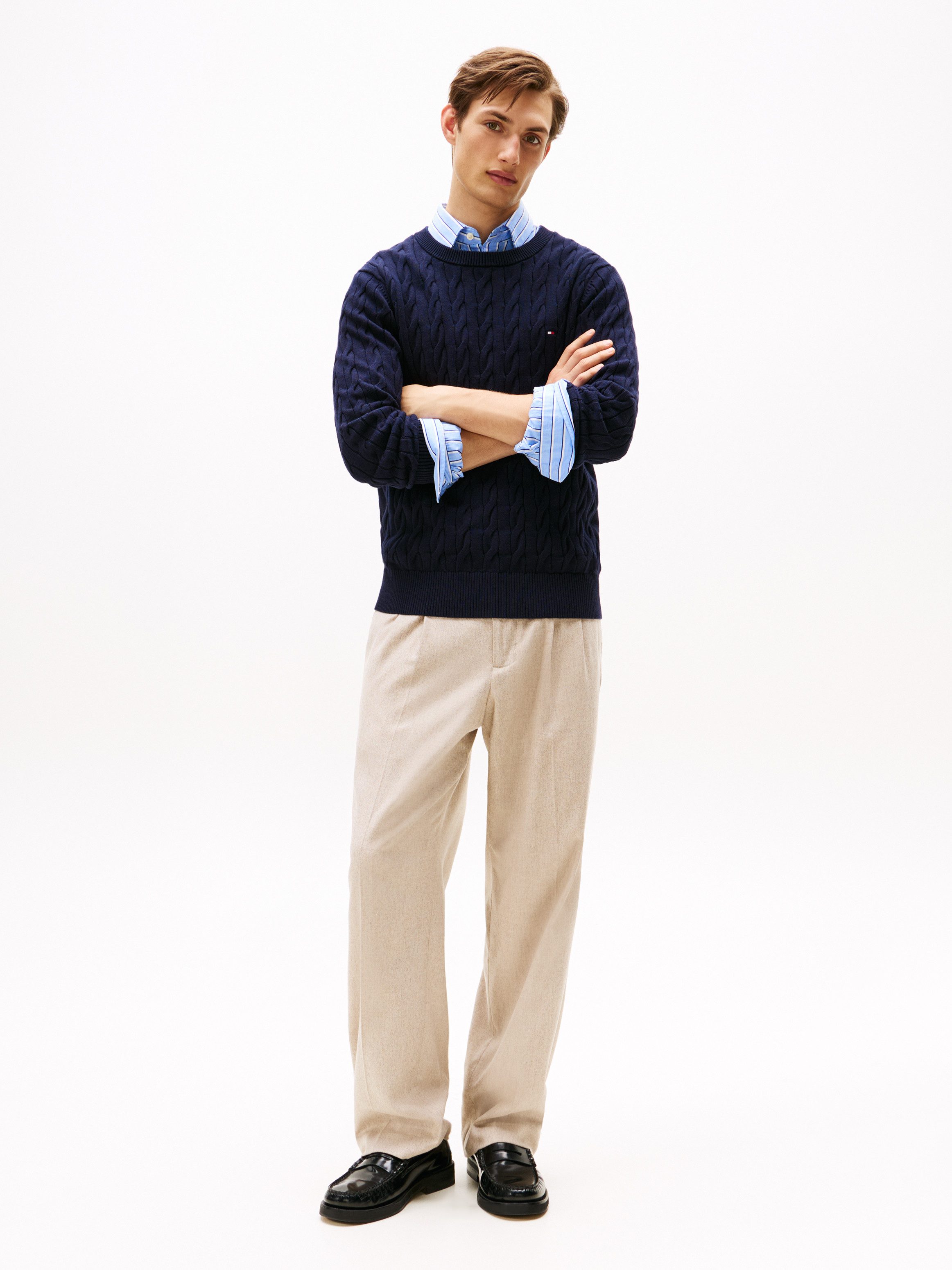 Tommy Hilfiger Strickpullover CLASSIC CABLE CREW NECK mit Strukturstrick und Flaglabel unifarben, casual, regular fit, Baumwolle, Rundhals