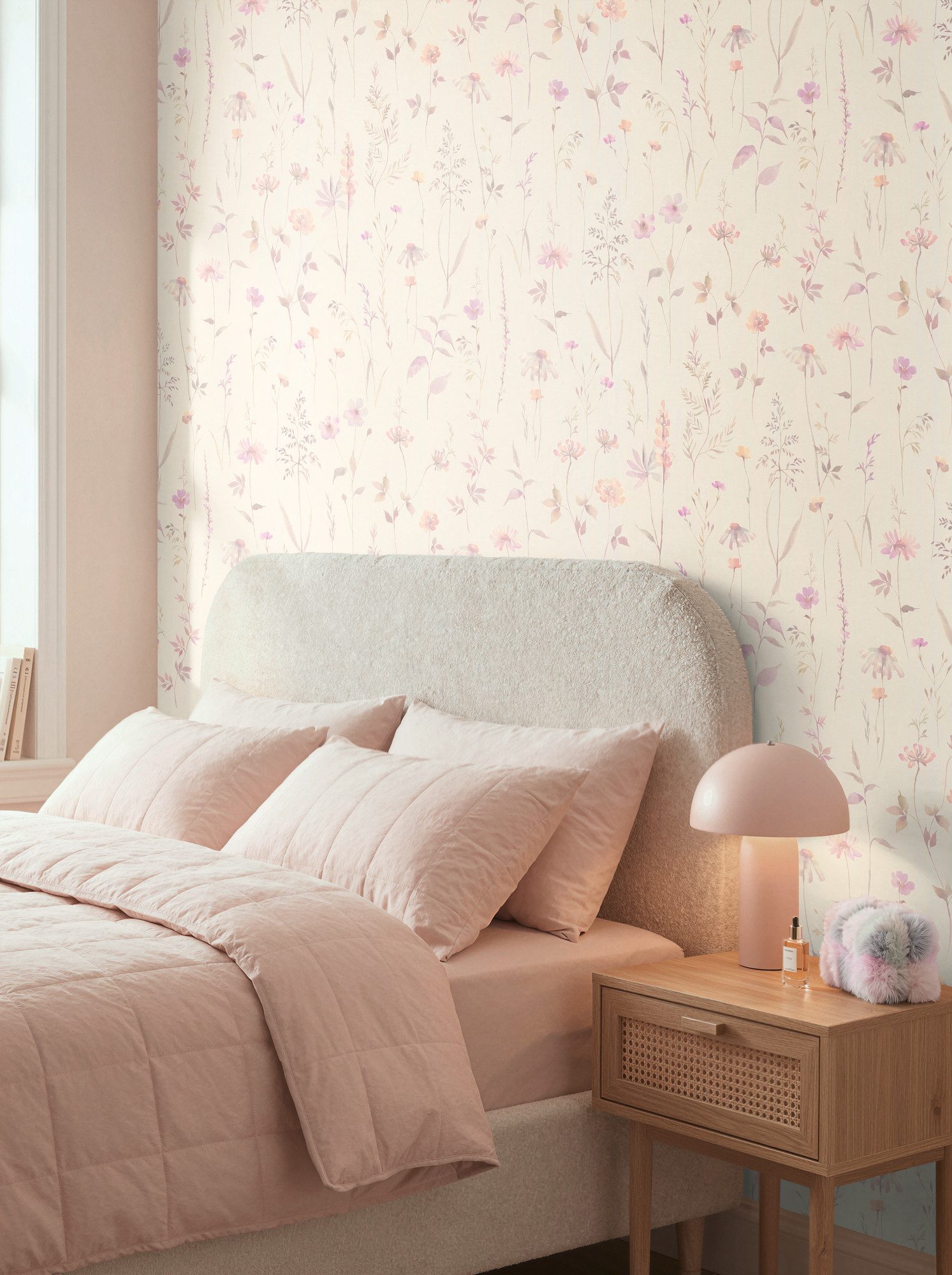 A.S. Création Vliestapete Trend Spectrum Floral – Romantische Blütenranken Vliestapete, leicht strukturiert, floral, matt, geblümt, (1 St), Romantische Blüten- und Blätterranken in harmonischer Farbwelt