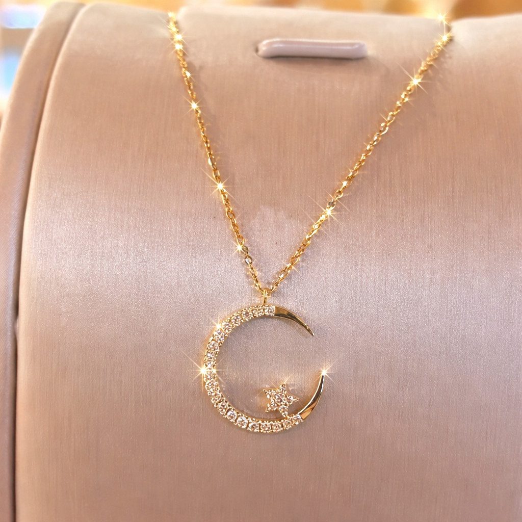 ILOKEN Kette mit Einhänger Damen Halskette Goldfarben mit Mond & Sternanhän günstig online kaufen
